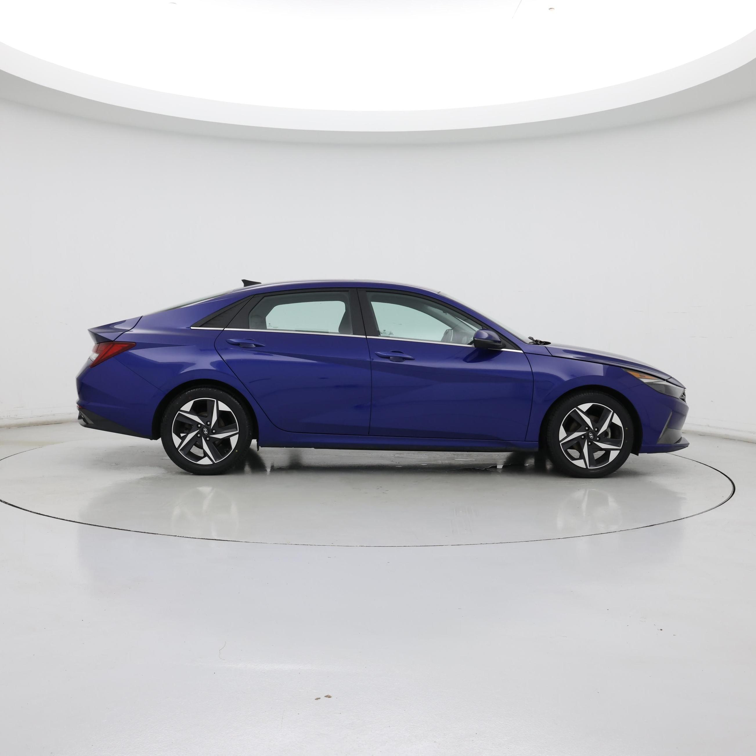 Thumbnail: 2022 Hyundai Elantra - 7