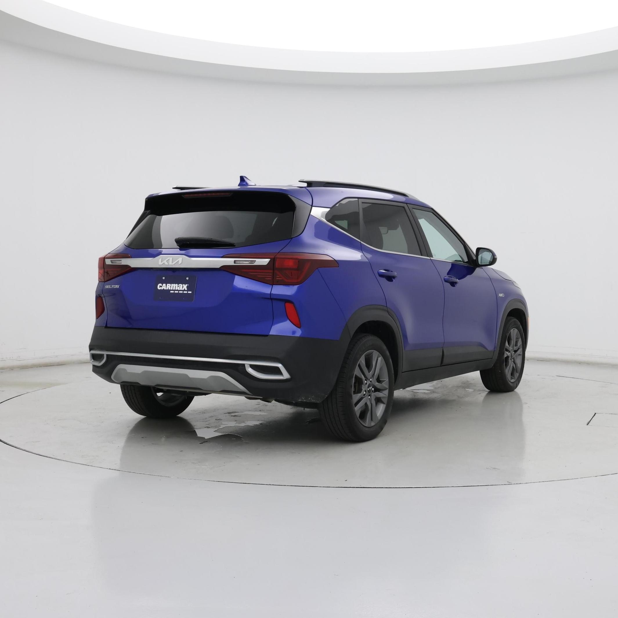 Thumbnail: 2023 Kia Seltos - 8