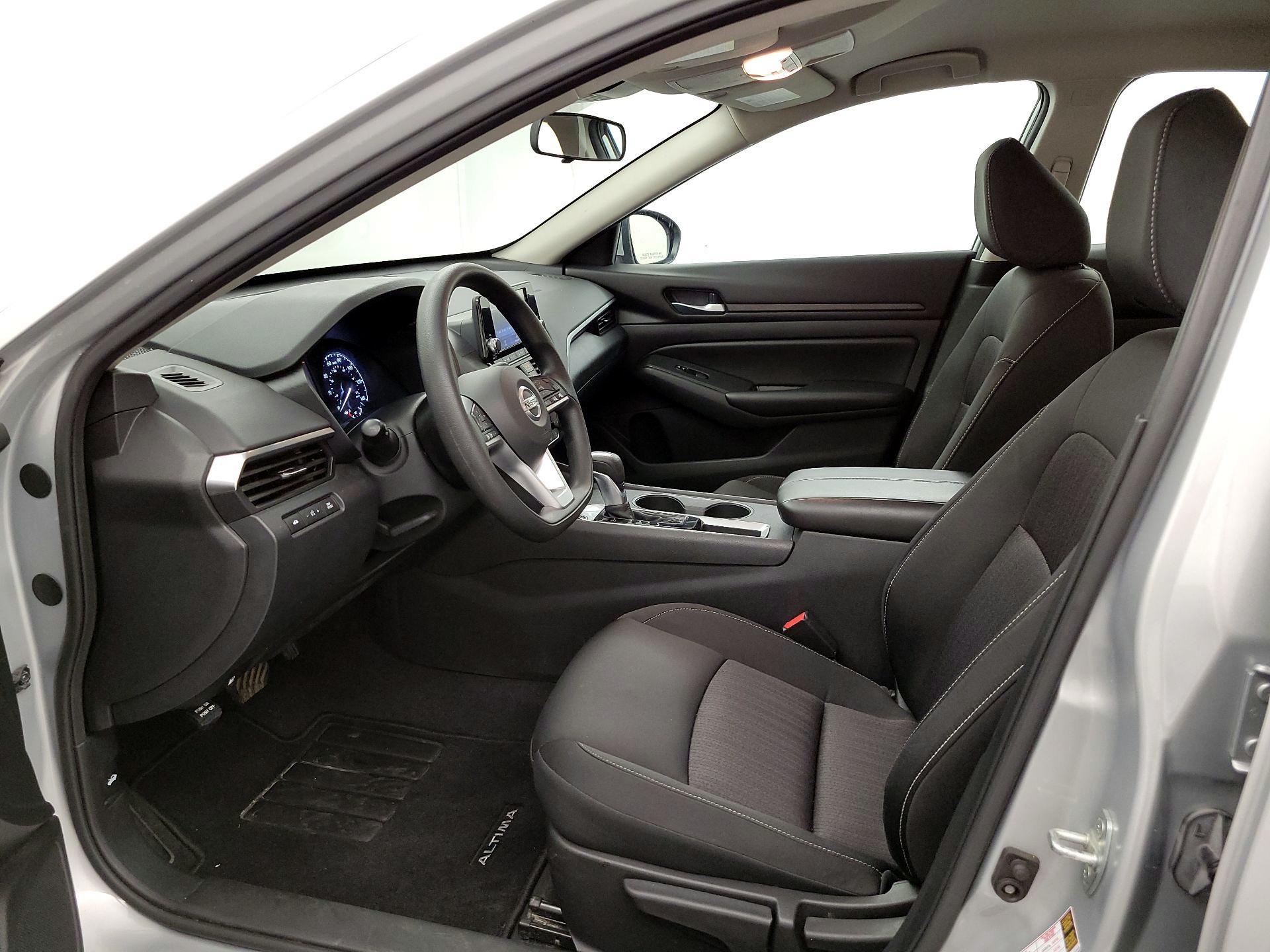 Thumbnail: 2021 Nissan Altima - 11