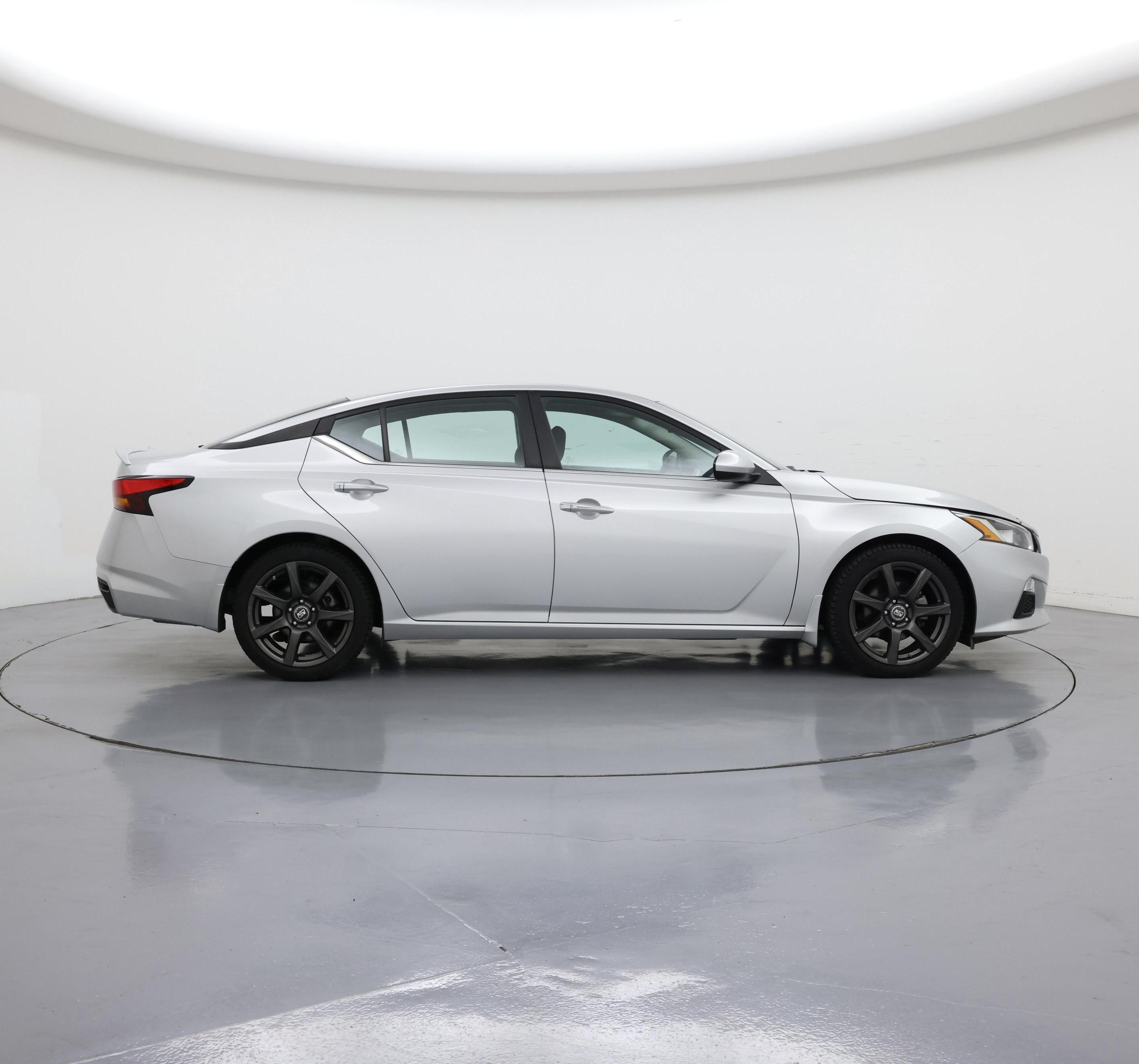 Thumbnail: 2021 Nissan Altima - 7