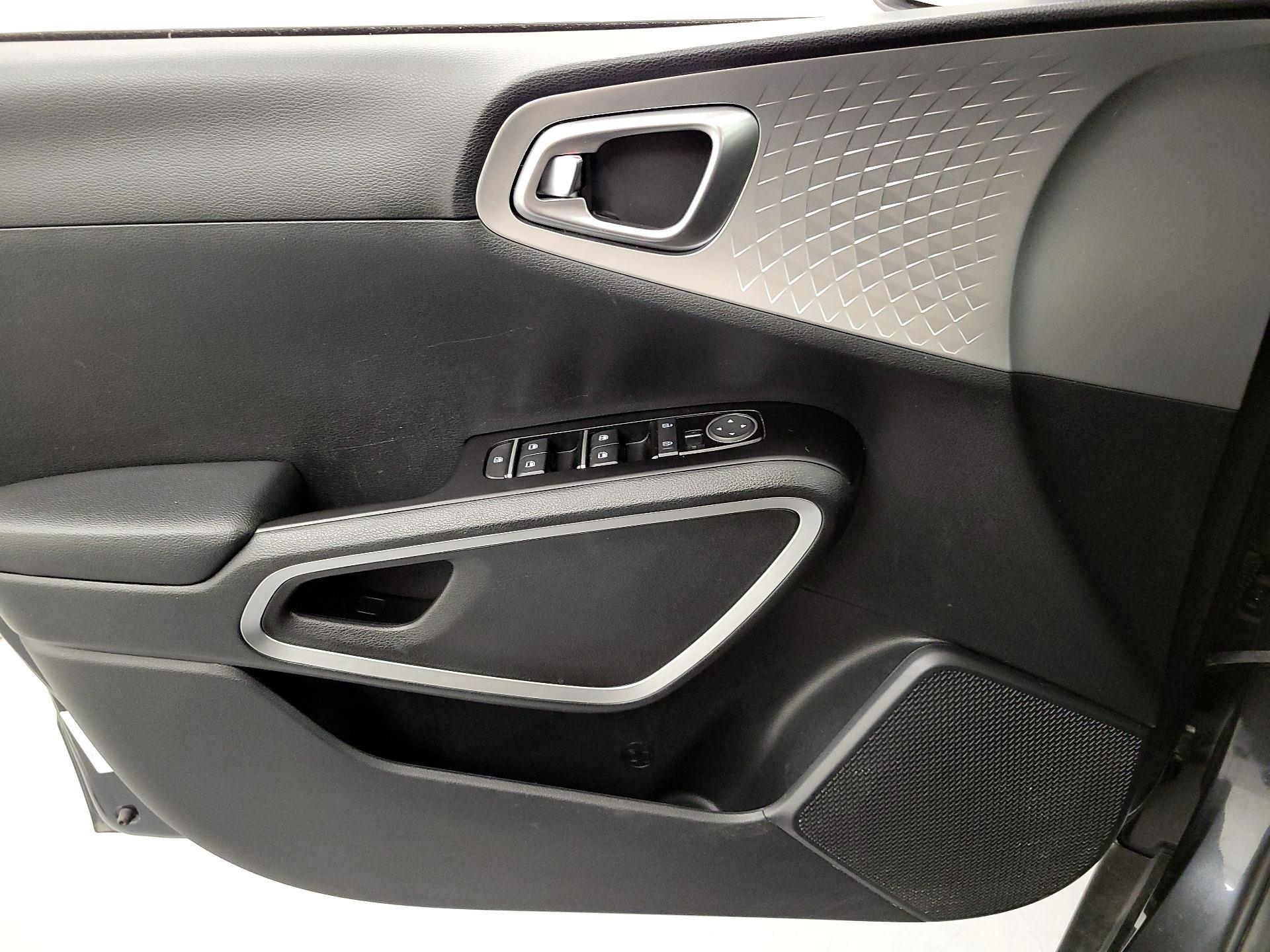Thumbnail: 2023 Kia Soul - 12