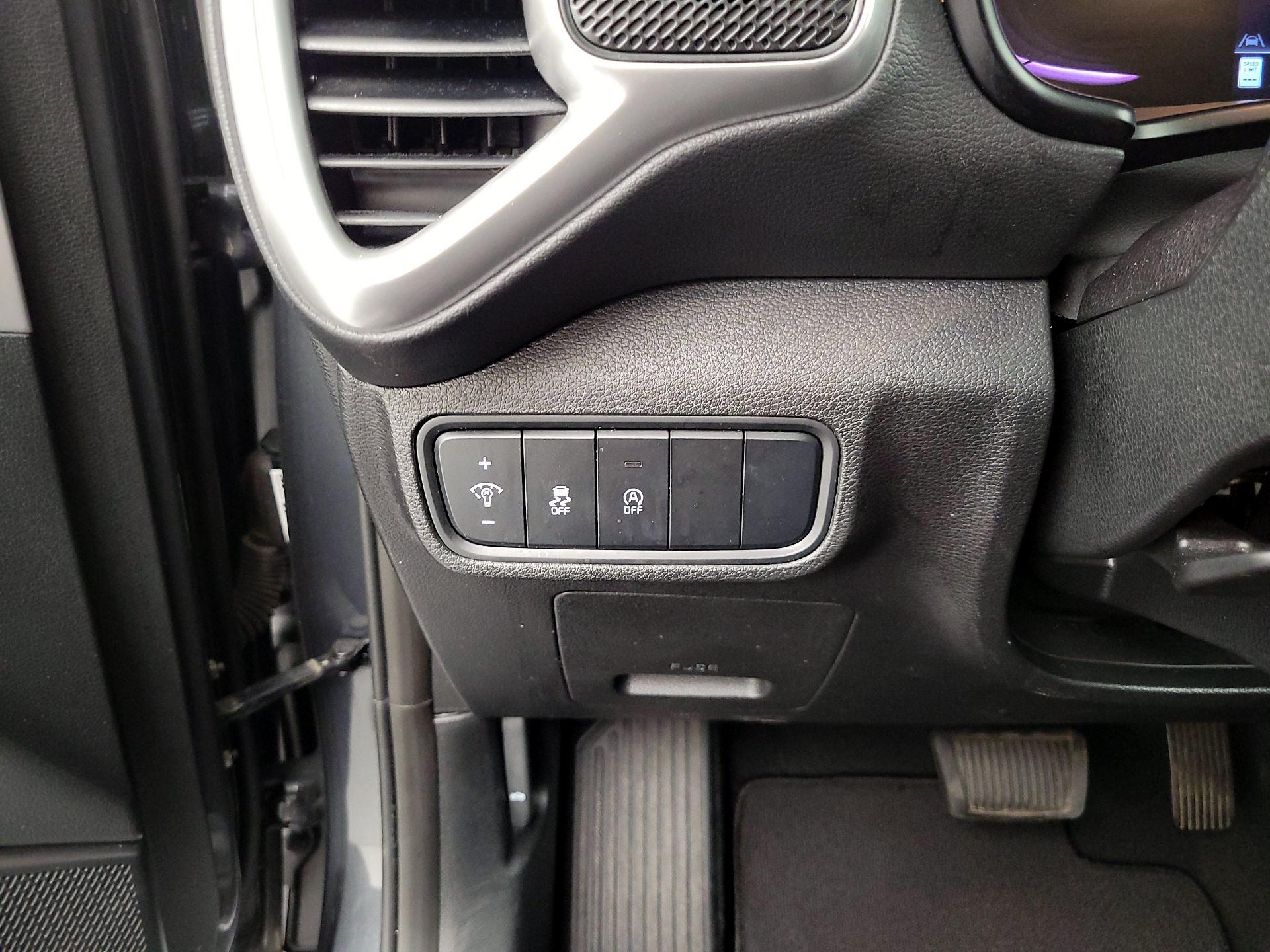 Thumbnail: 2023 Kia Soul - 13