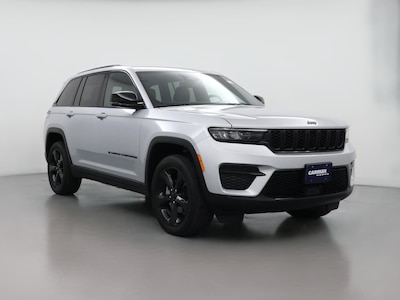 Silver 2023 Jeep Grand Cherokee Altitude