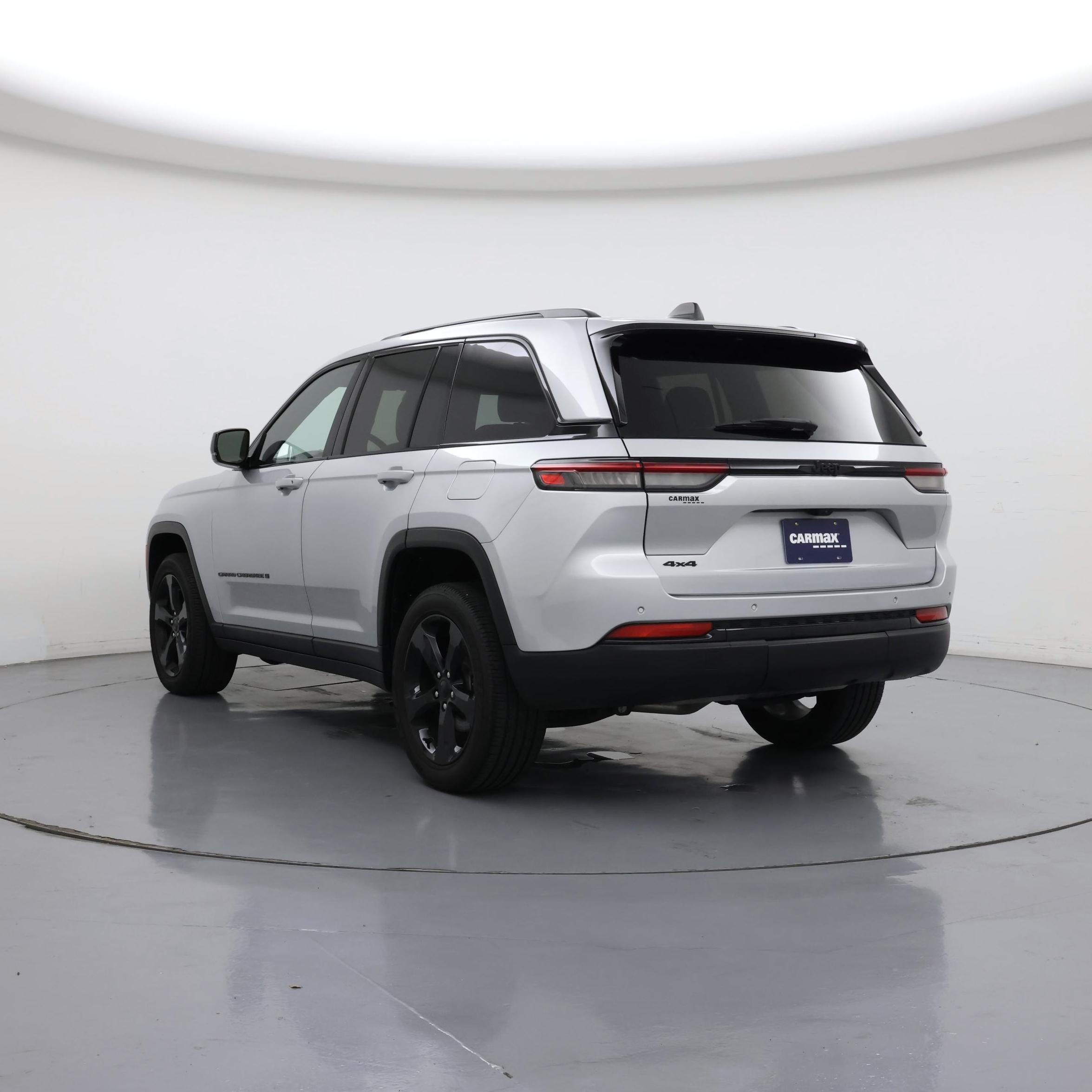 Thumbnail: 2023 Jeep Grand Cherokee - 2