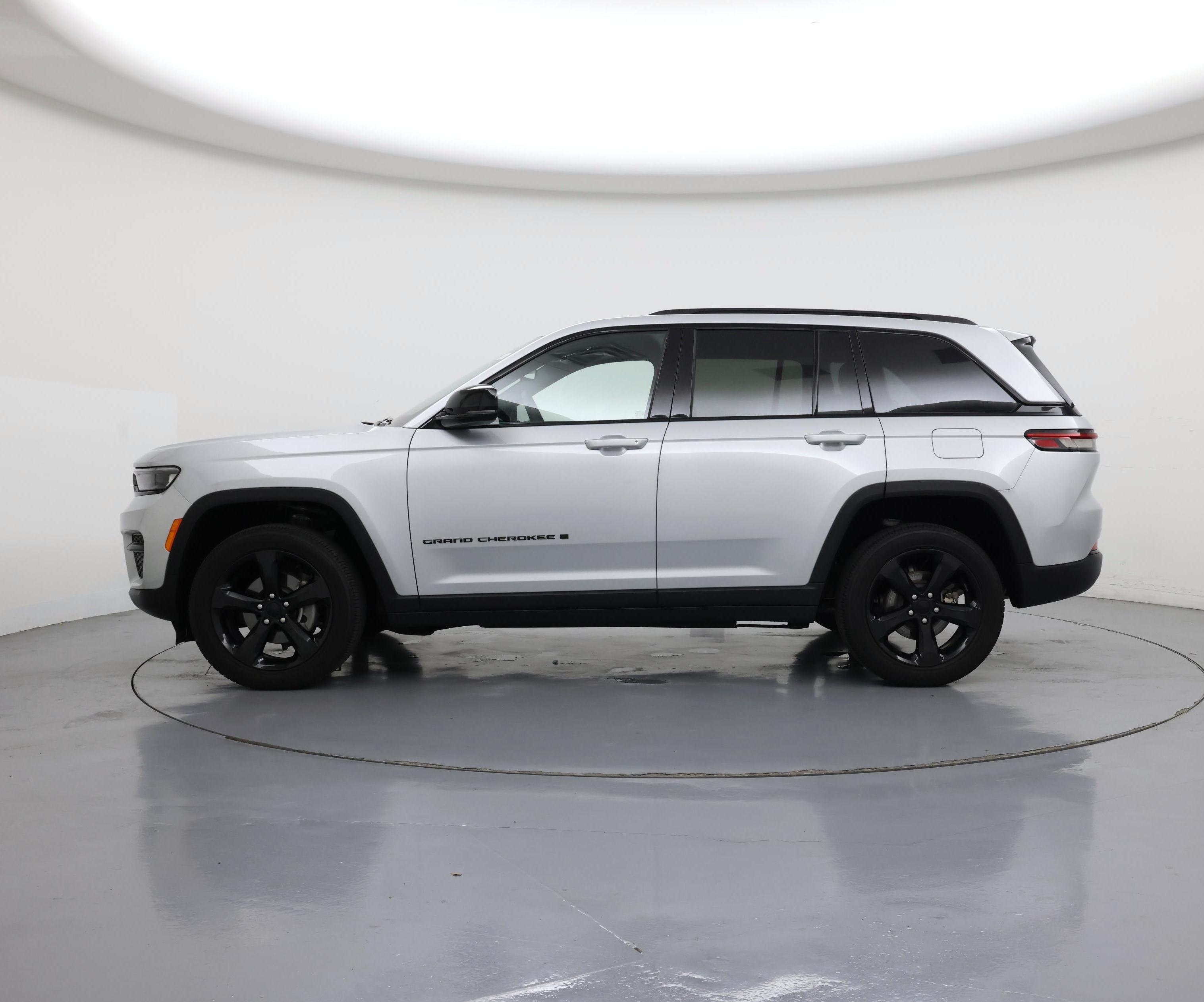 Thumbnail: 2023 Jeep Grand Cherokee - 3