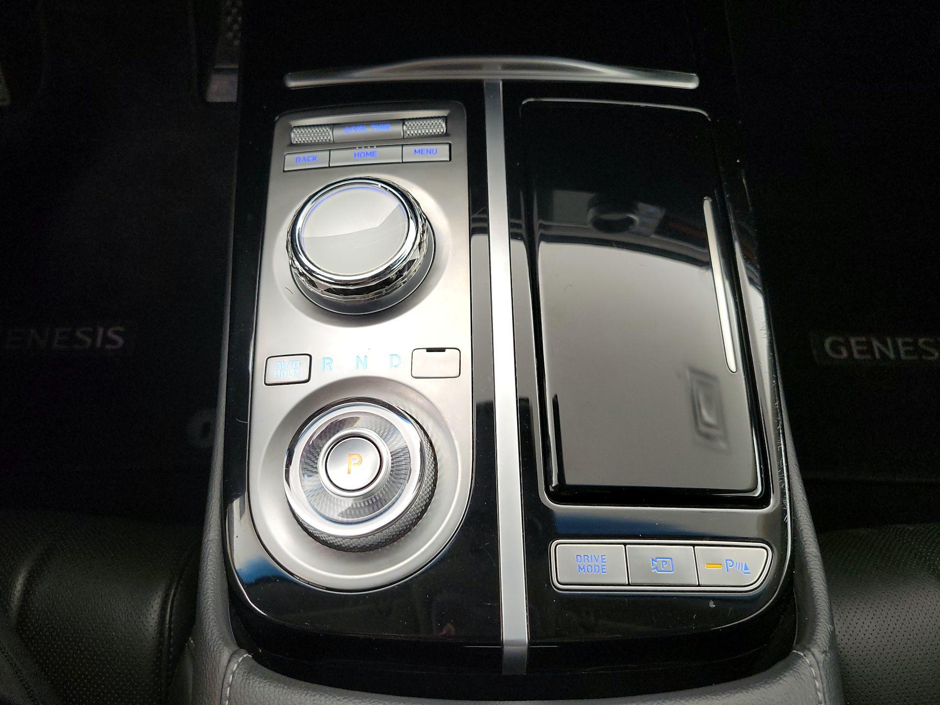 Thumbnail: 2023 Genesis G80 - 17
