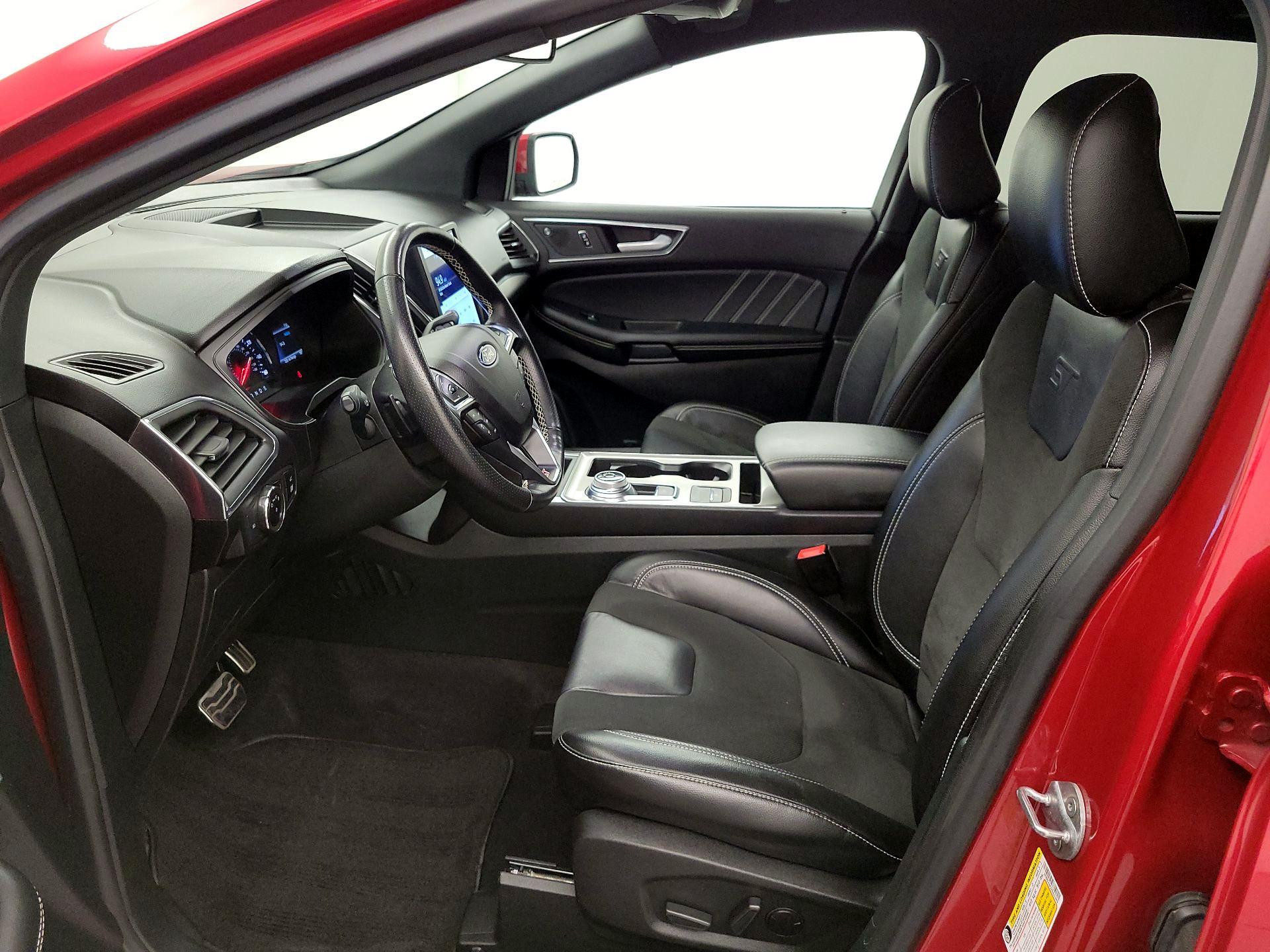 Thumbnail: 2023 Ford Edge - 11