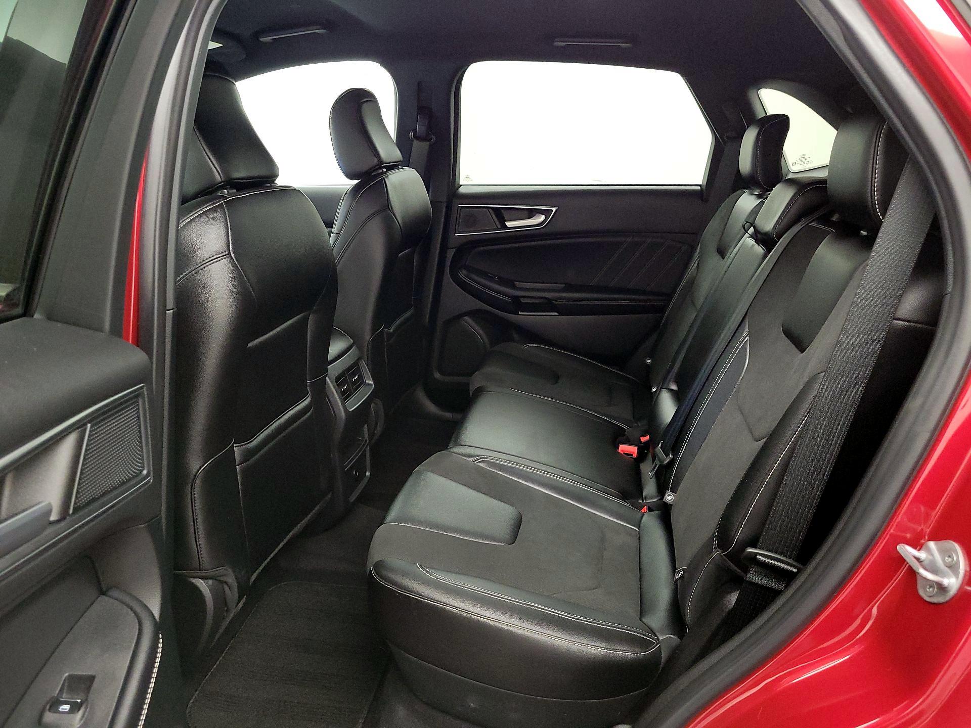 Thumbnail: 2023 Ford Edge - 19