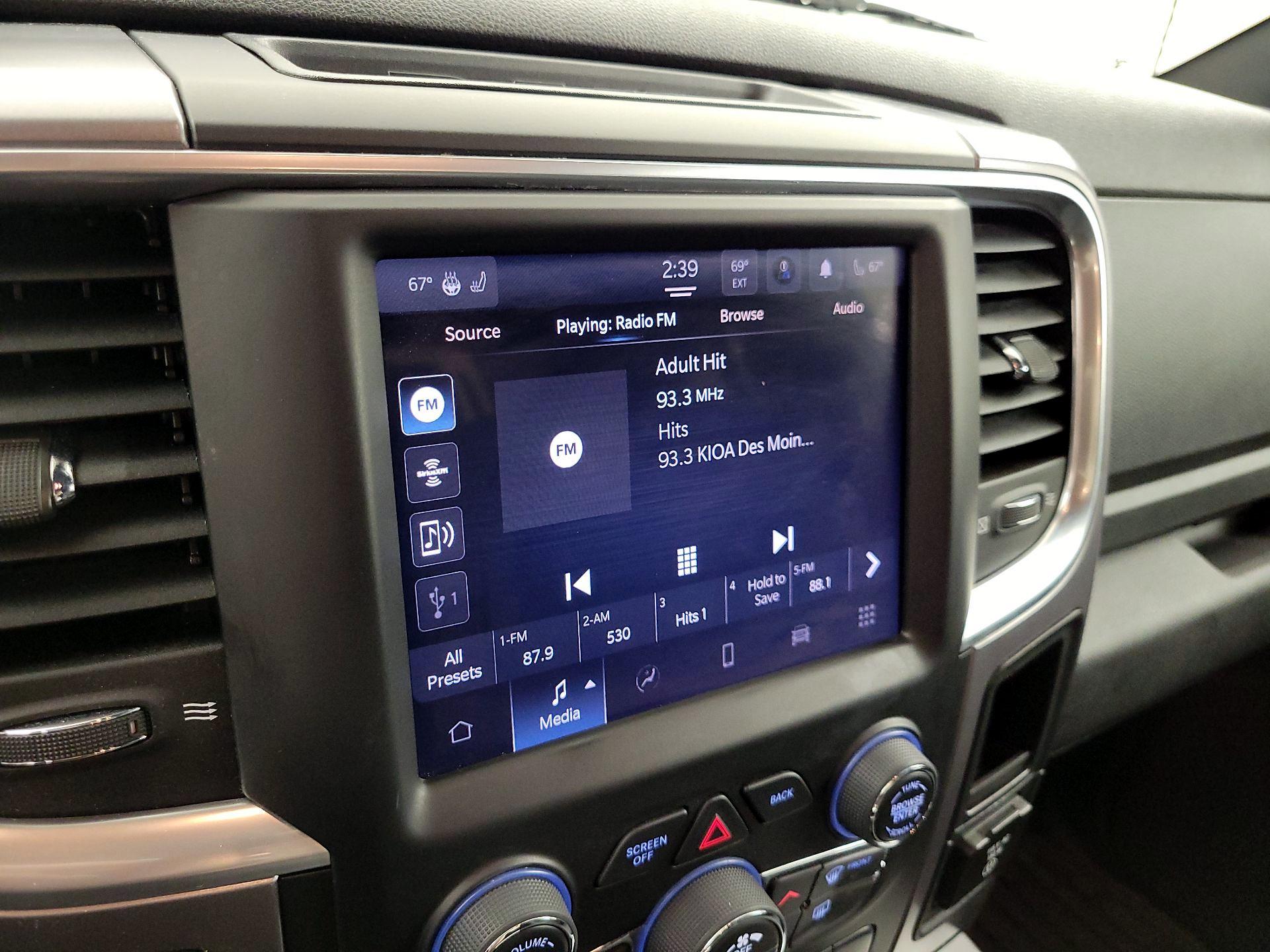 Thumbnail: 2022 RAM 1500 Classic - 15