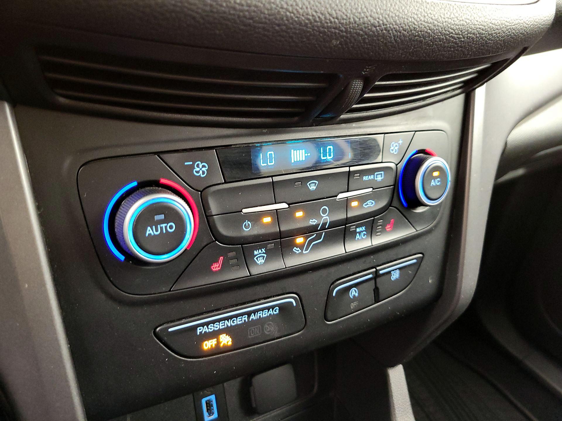Thumbnail: 2019 Ford Escape - 16