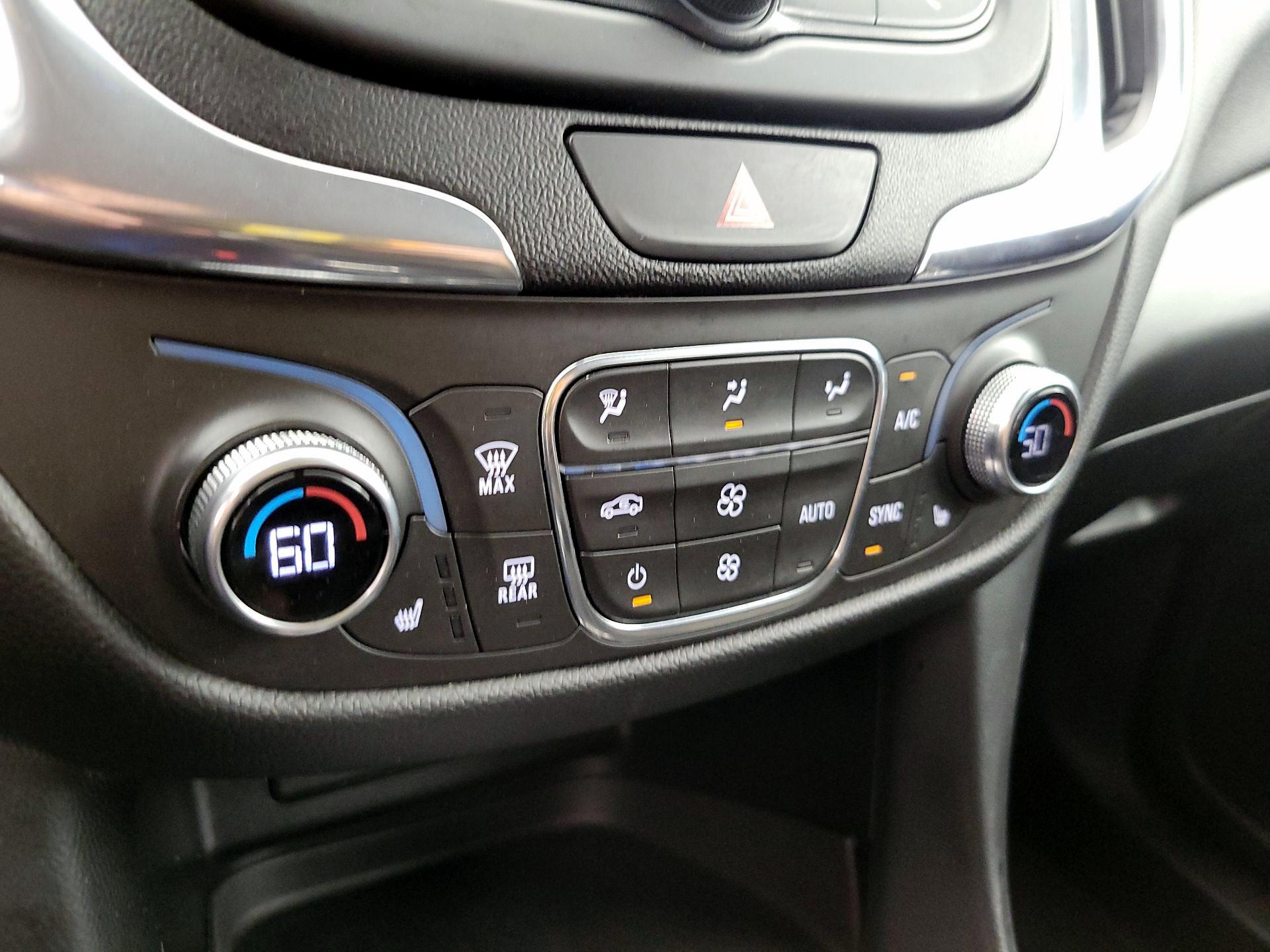 Thumbnail: 2019 Chevrolet Equinox - 17