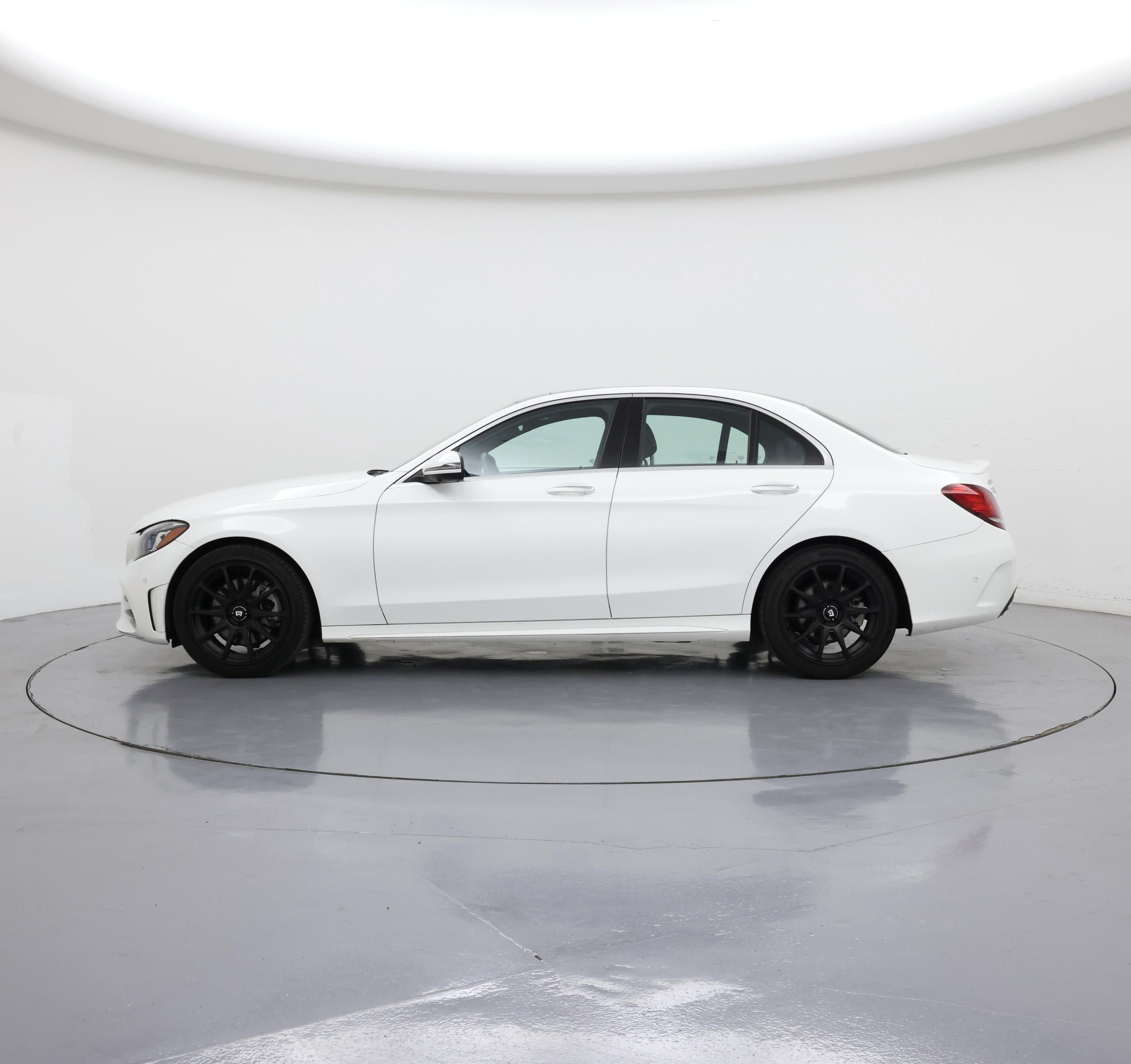 Thumbnail: 2021 Mercedes-Benz C-Class - 3