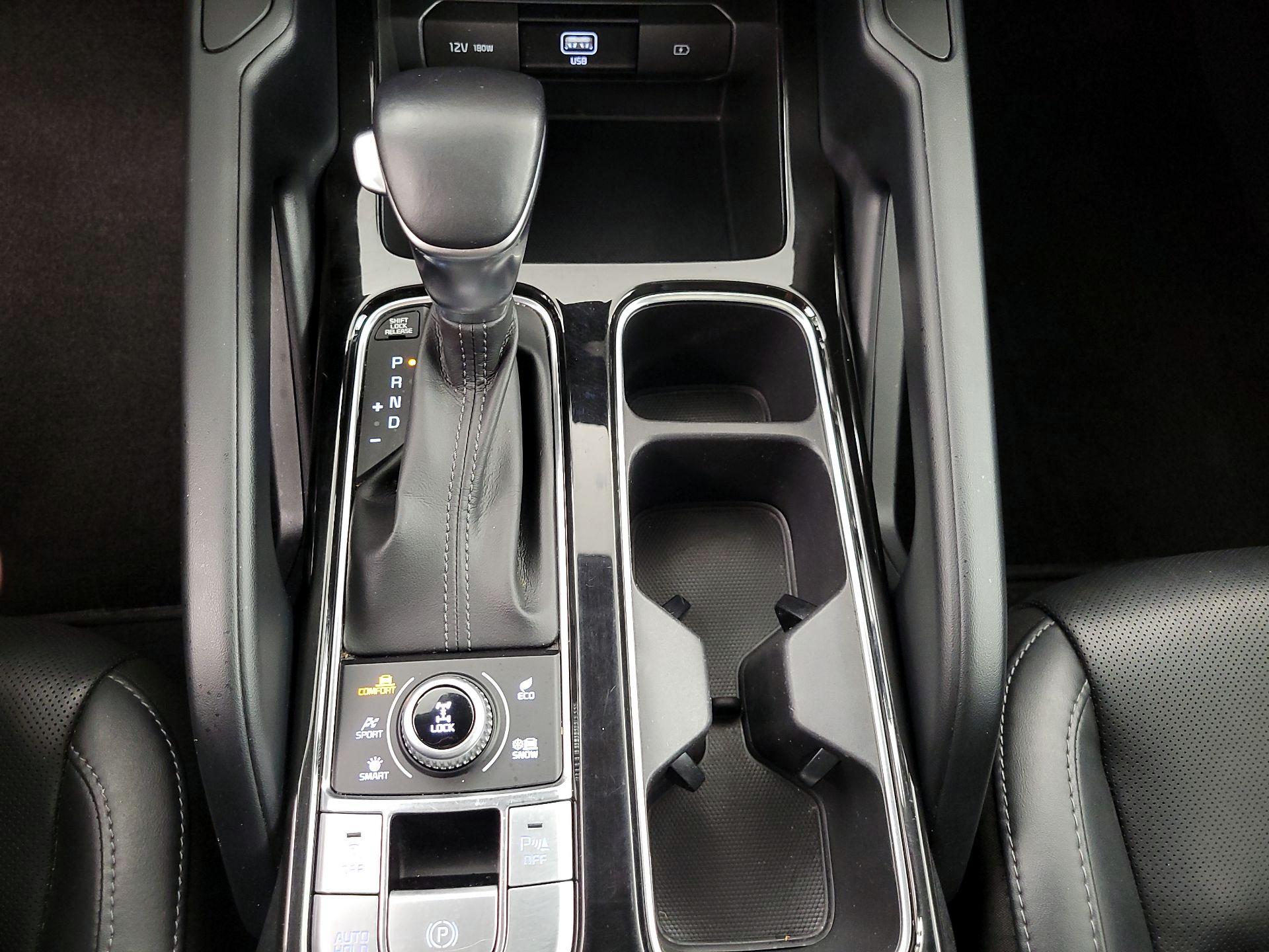 Thumbnail: 2020 Kia Telluride - 17