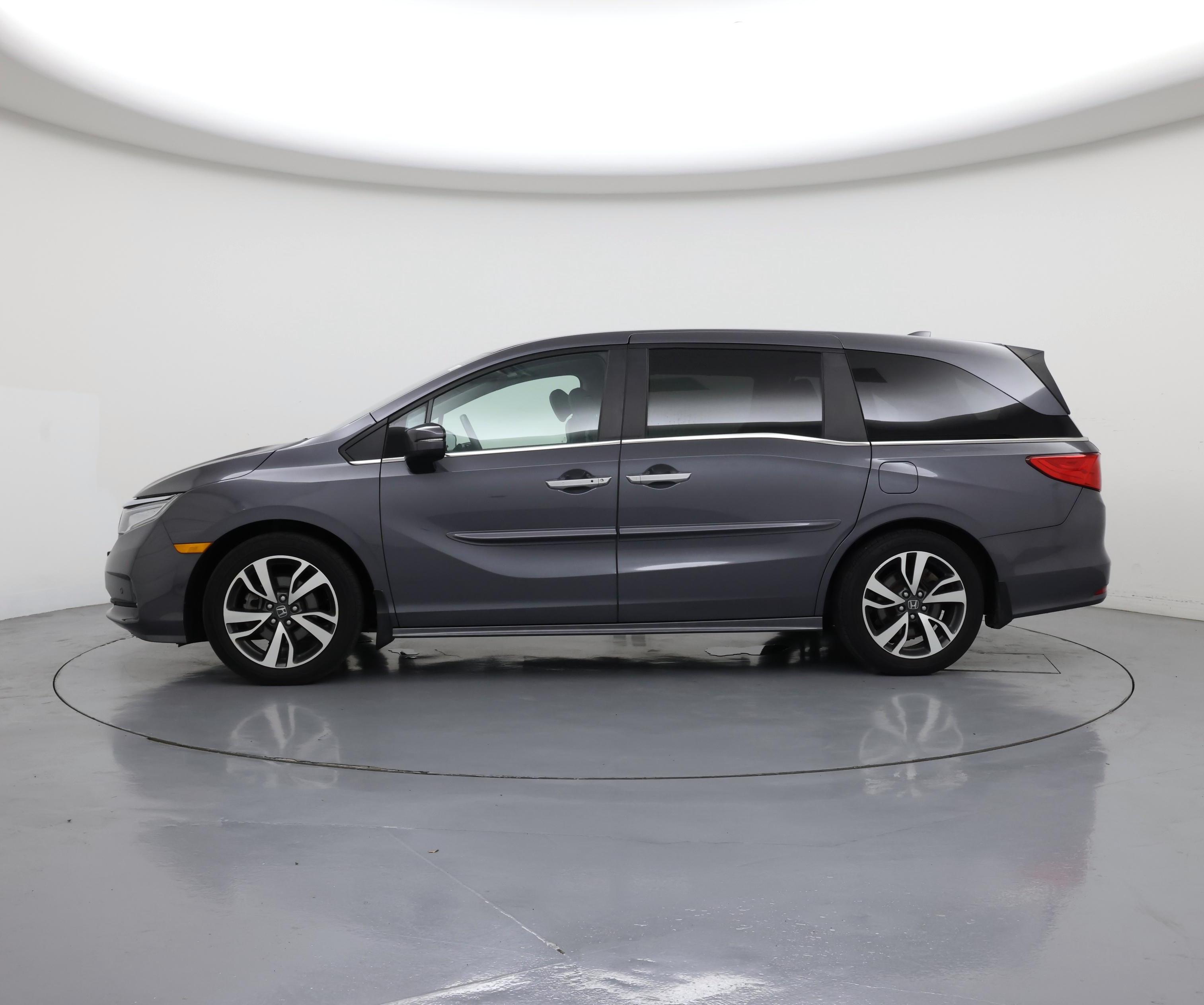 Thumbnail: 2022 Honda Odyssey - 3