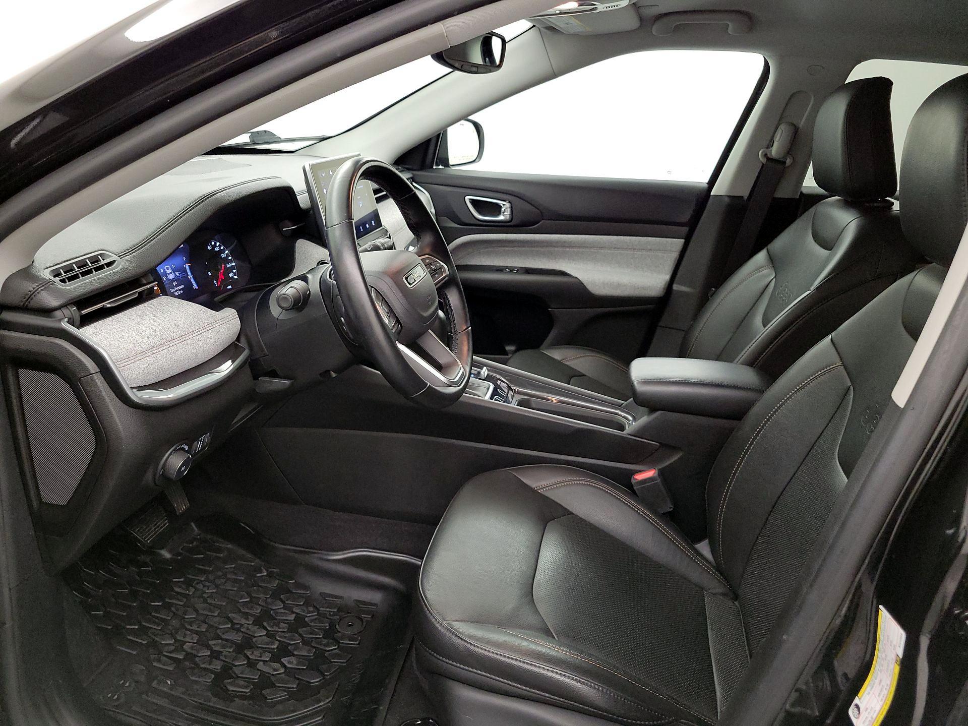 Thumbnail: 2022 Jeep Compass - 11