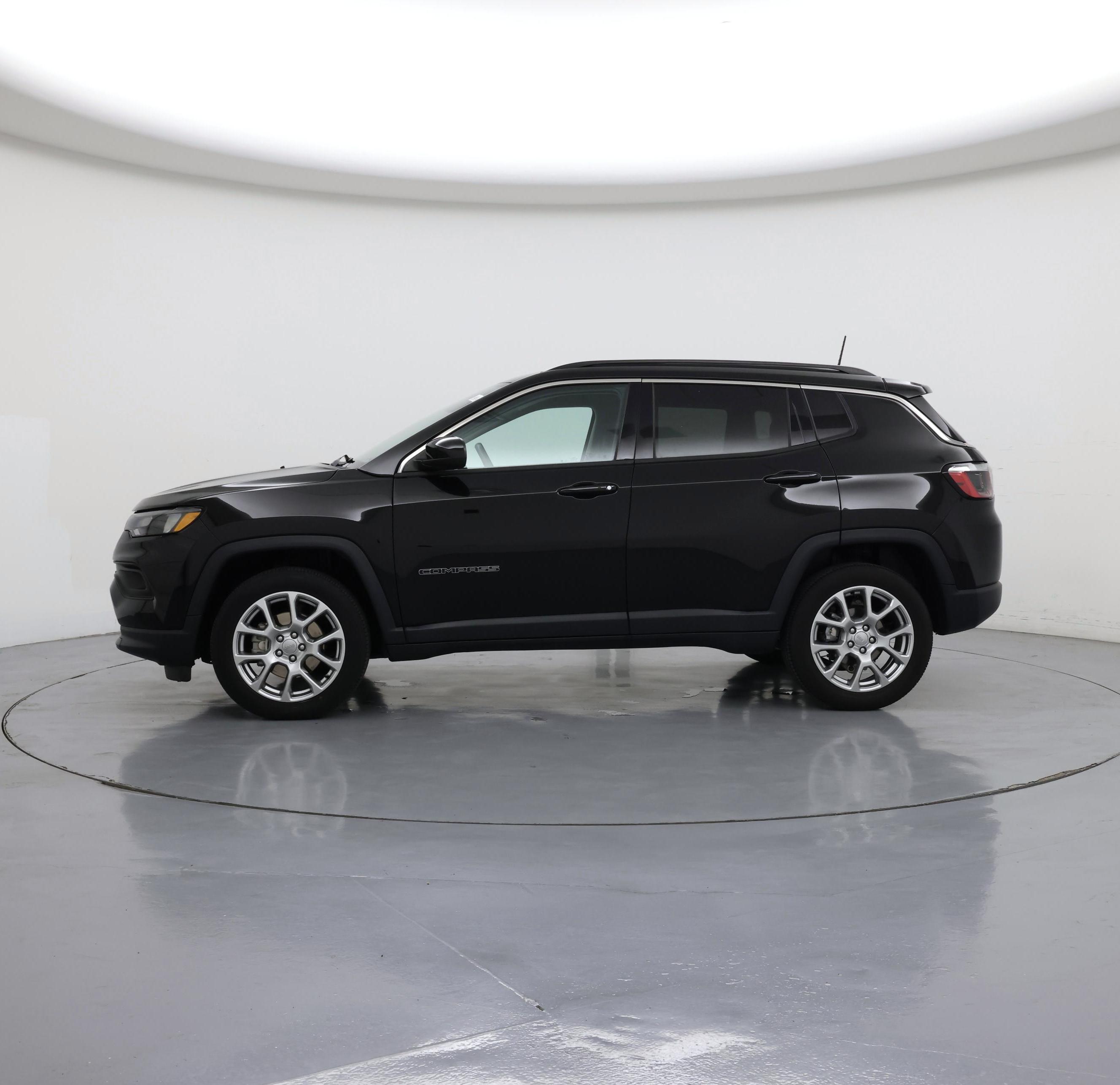 Thumbnail: 2022 Jeep Compass - 3