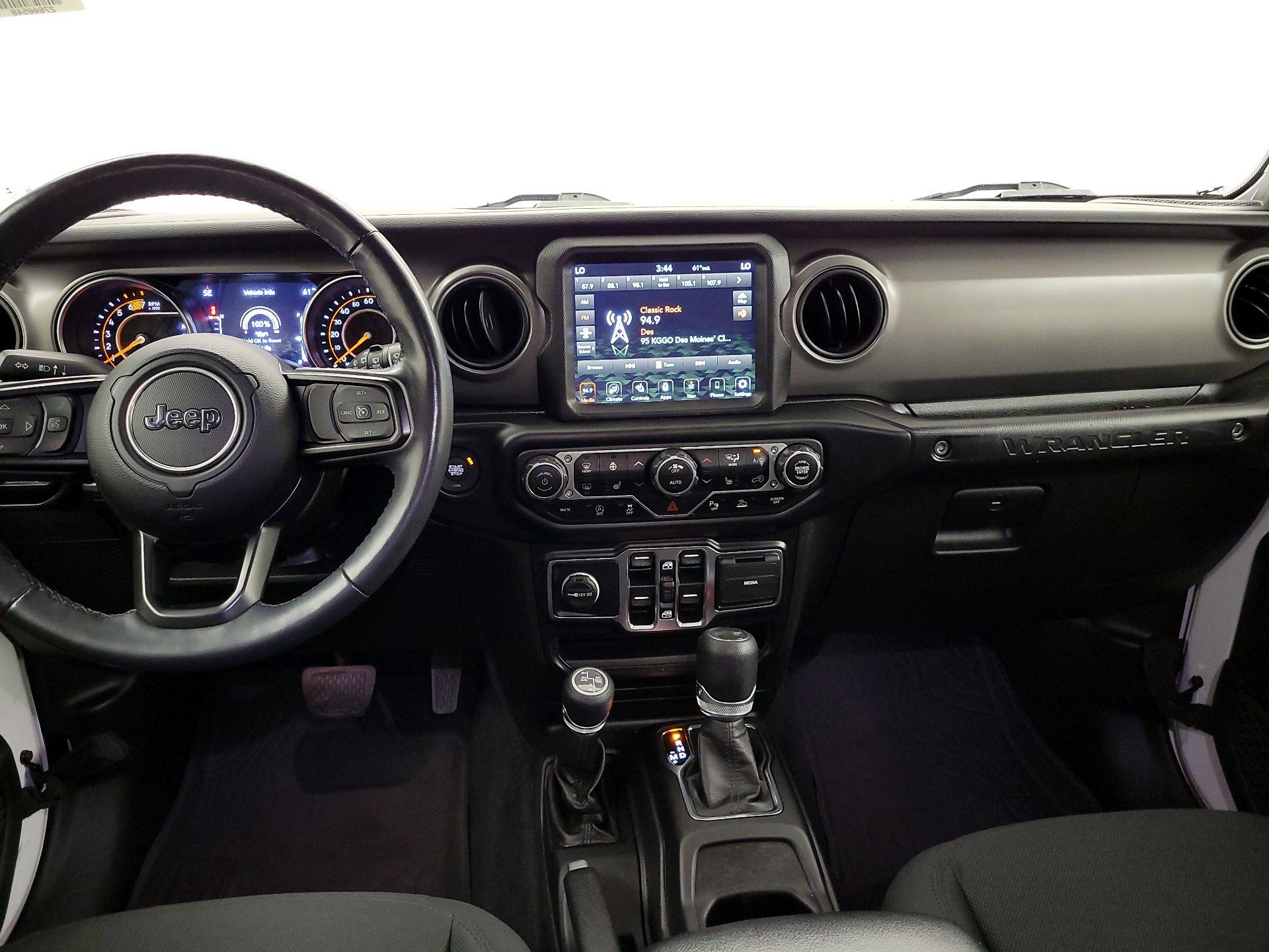 Thumbnail: 2022 Jeep Wrangler - 9