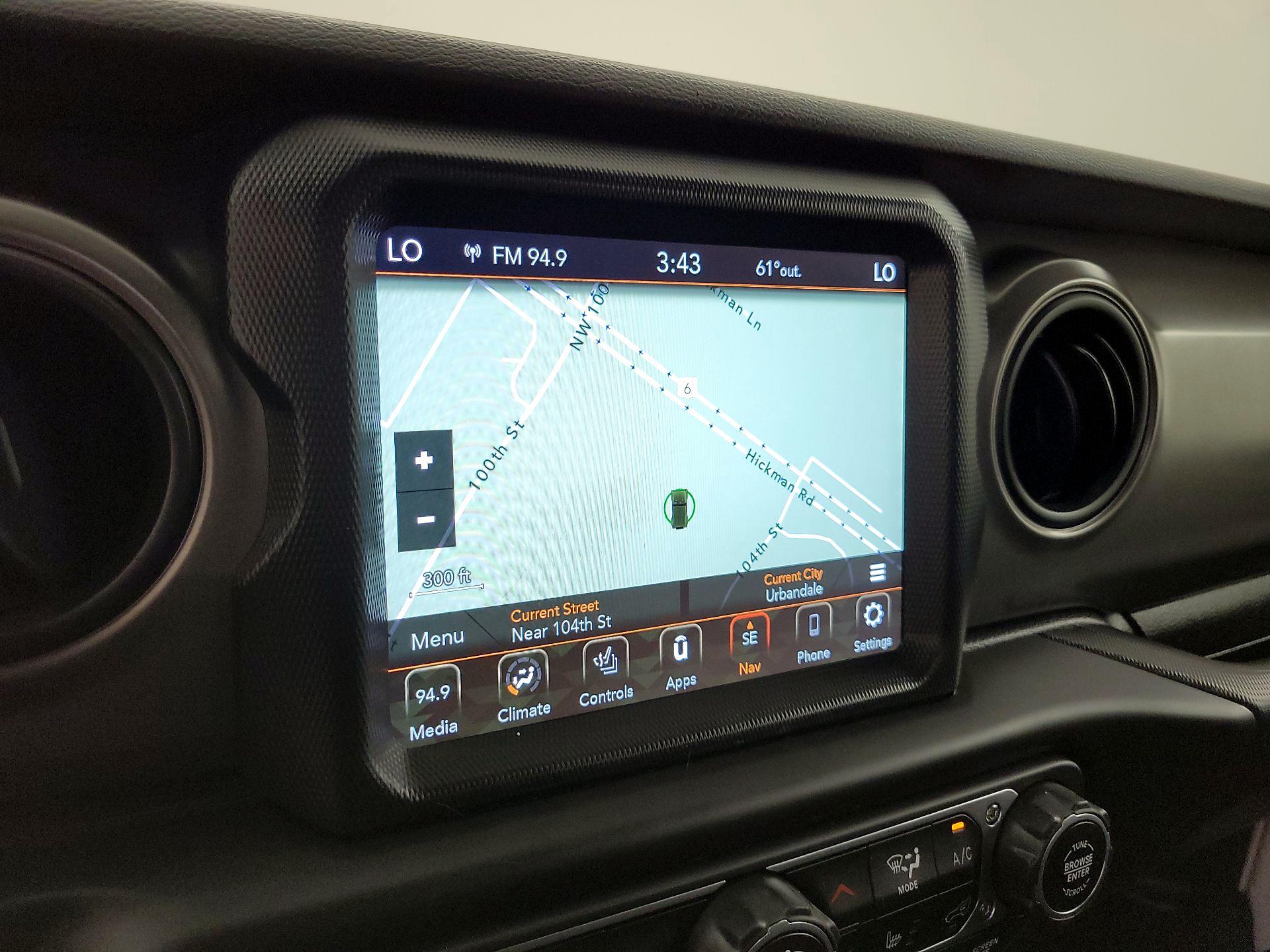 Thumbnail: 2022 Jeep Wrangler - 14