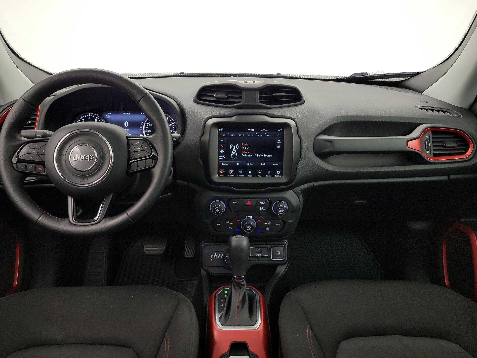 Thumbnail: 2022 Jeep Renegade - 9