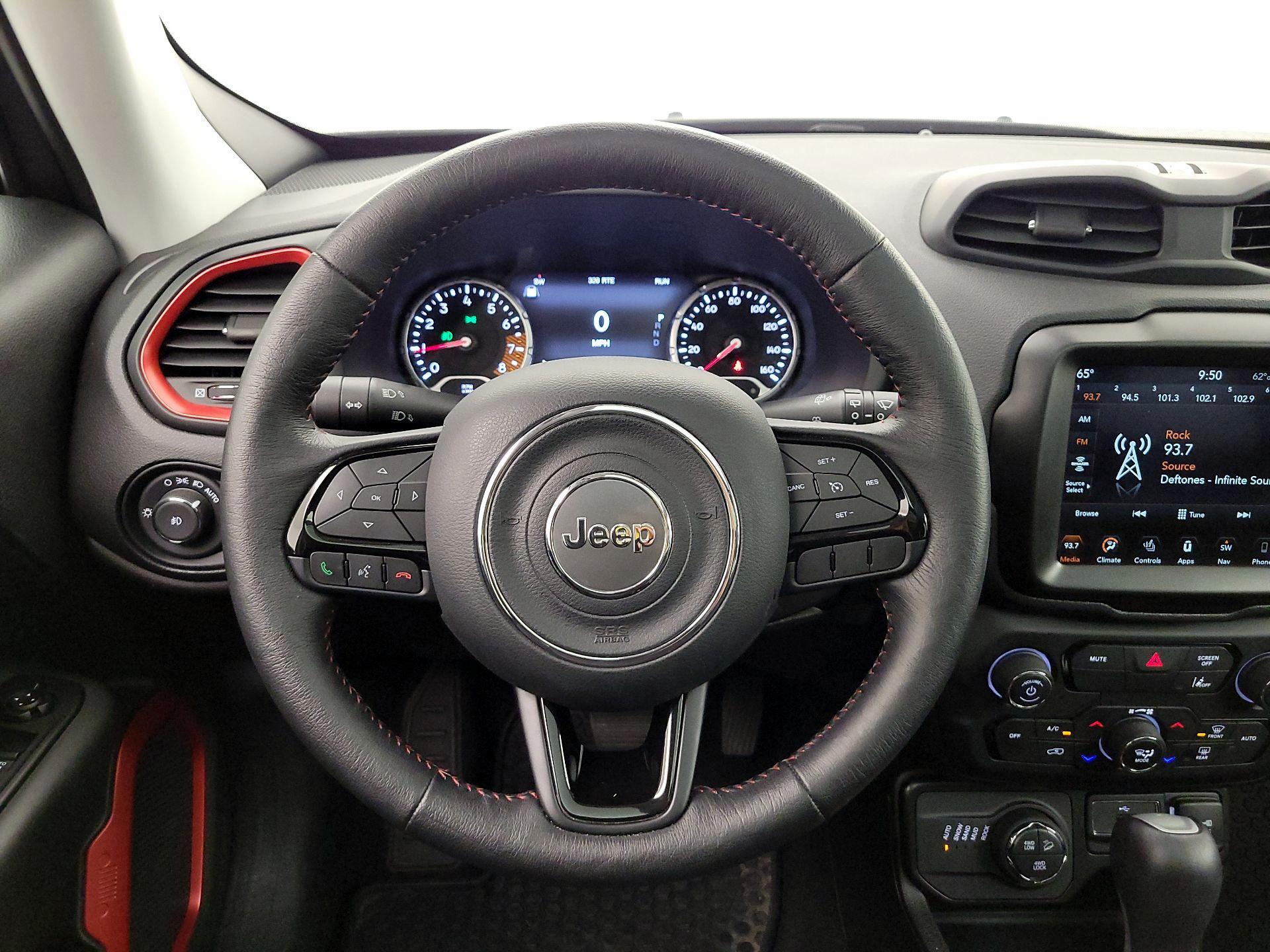 Thumbnail: 2022 Jeep Renegade - 10
