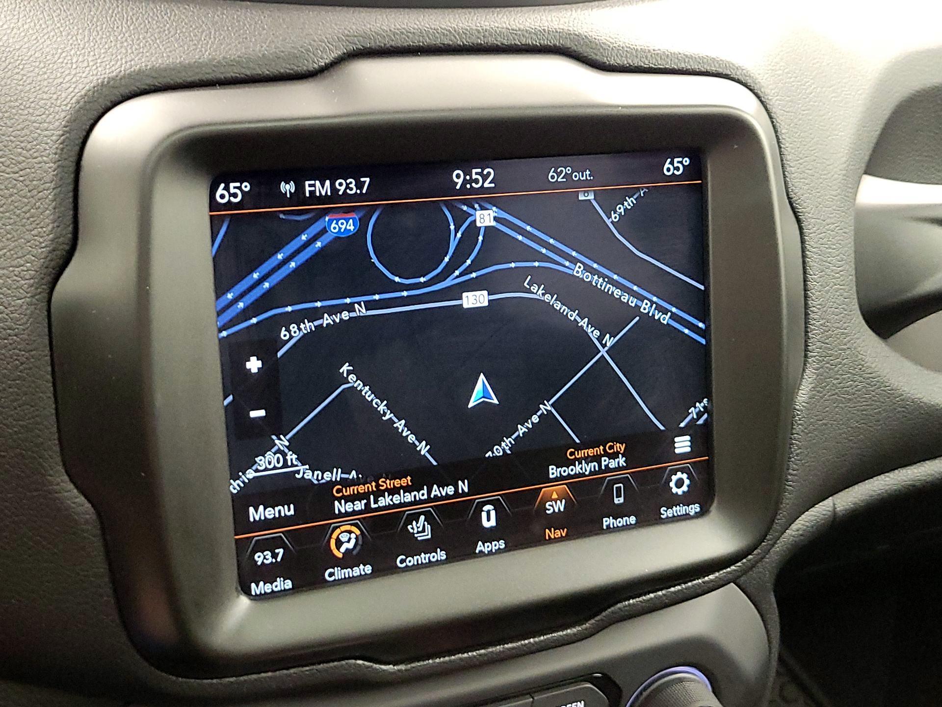 Thumbnail: 2022 Jeep Renegade - 14