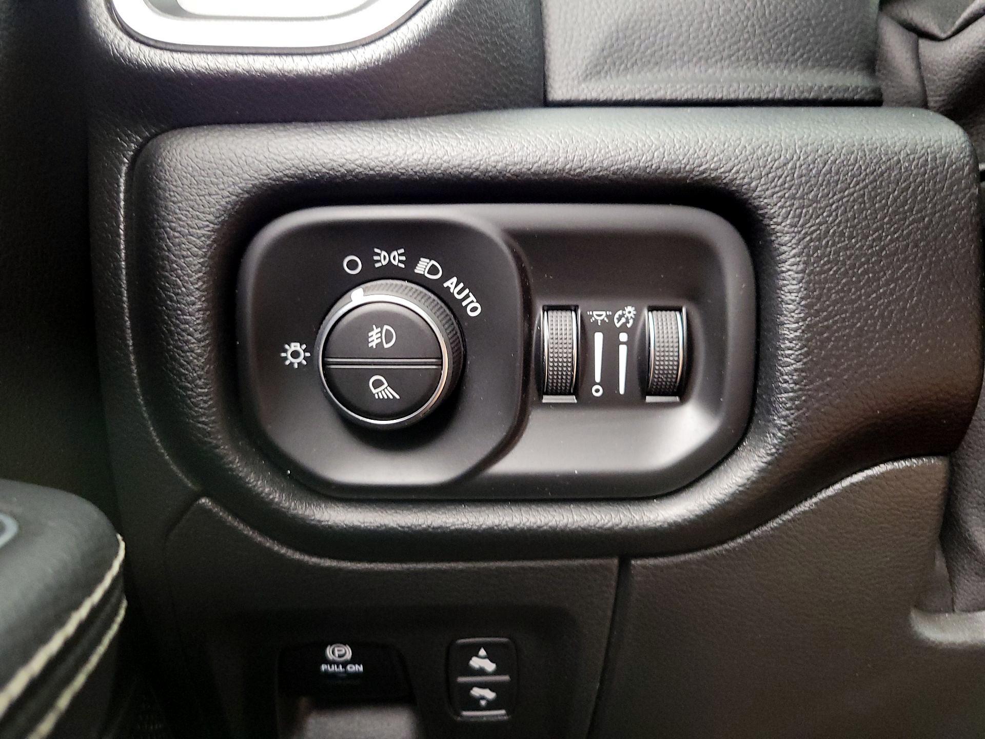 Thumbnail: 2021 RAM 1500 - 13
