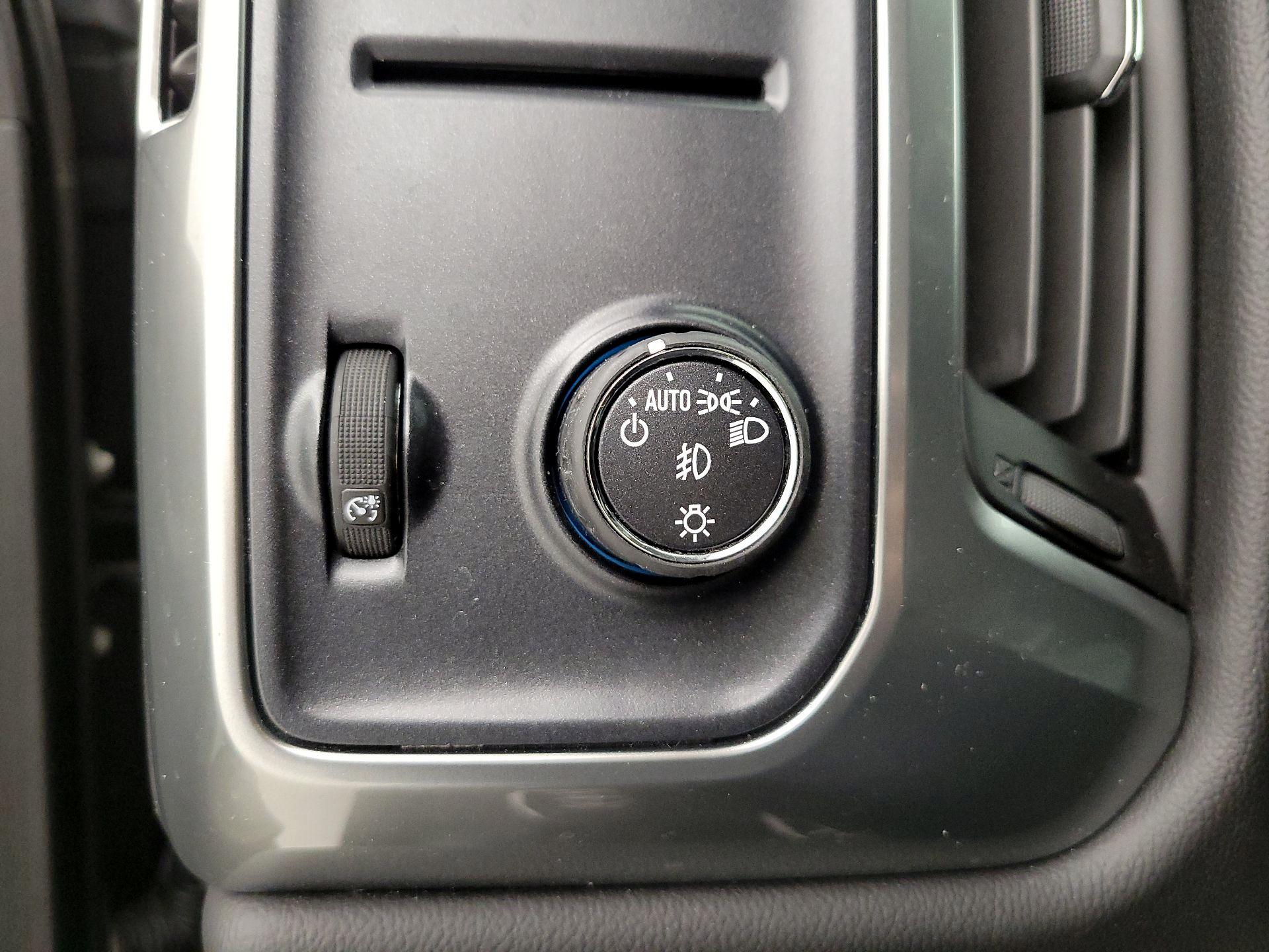 Thumbnail: 2014 Chevrolet Silverado 1500 - 13