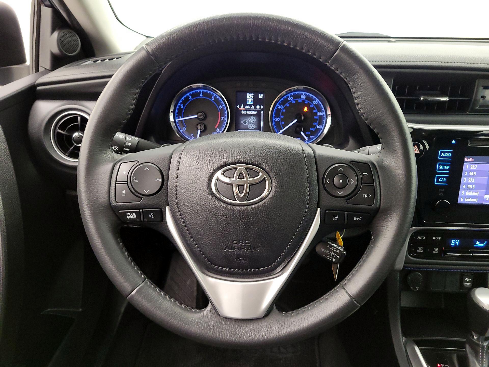 Thumbnail: 2018 Toyota Corolla - 10