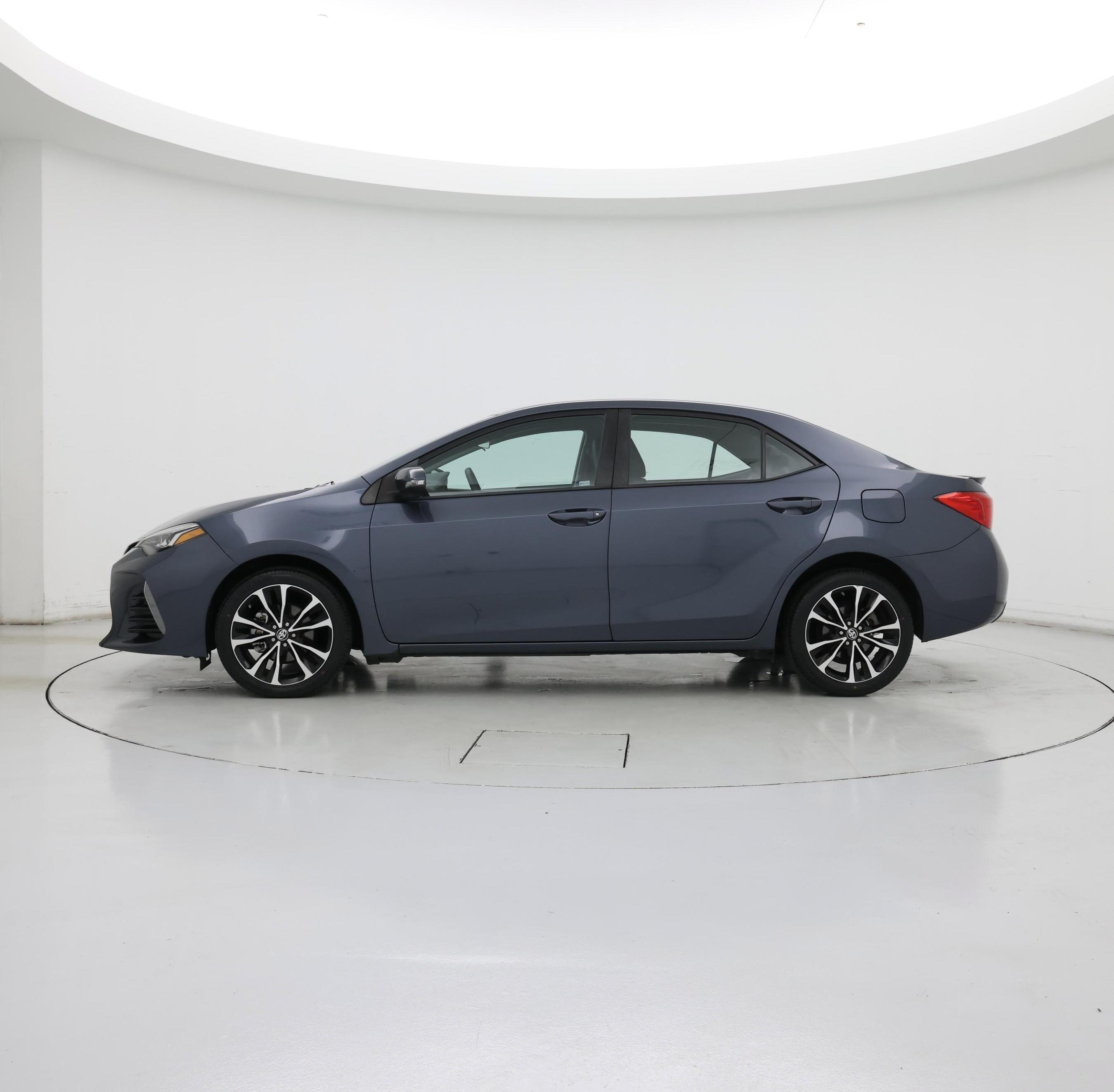 Thumbnail: 2018 Toyota Corolla - 3