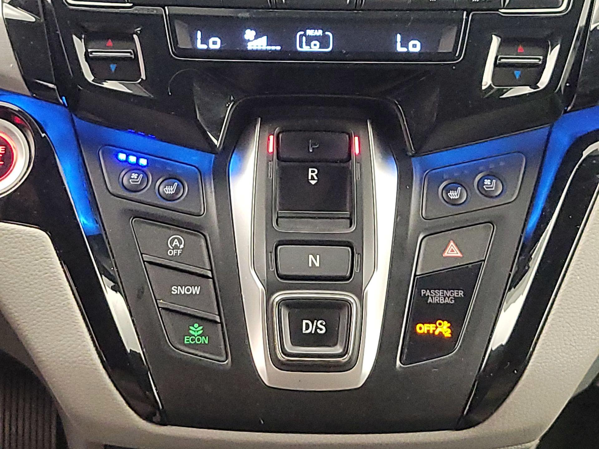 Thumbnail: 2018 Honda Odyssey - 18
