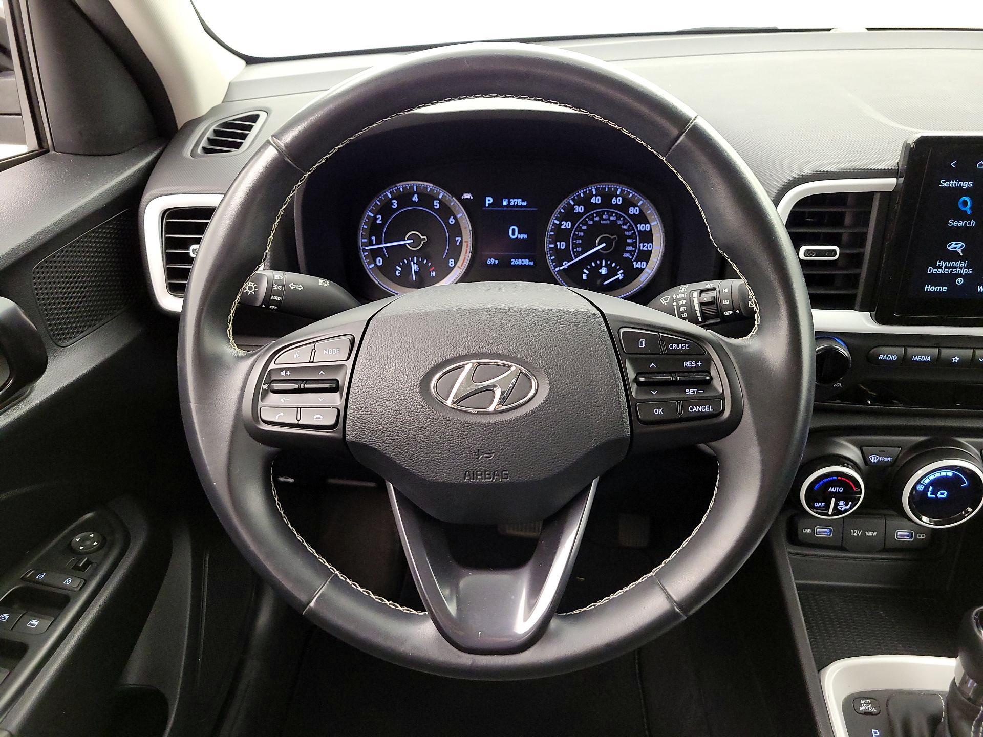 Thumbnail: 2022 Hyundai Venue - 10
