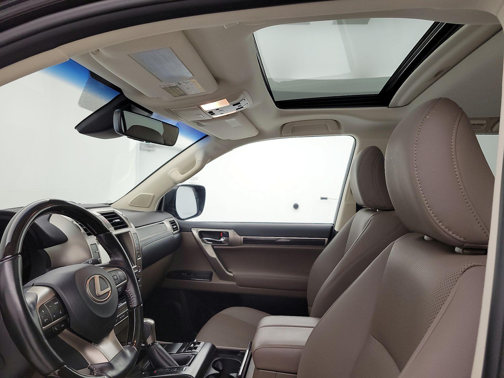 Thumbnail: 2021 Lexus GX - 20
