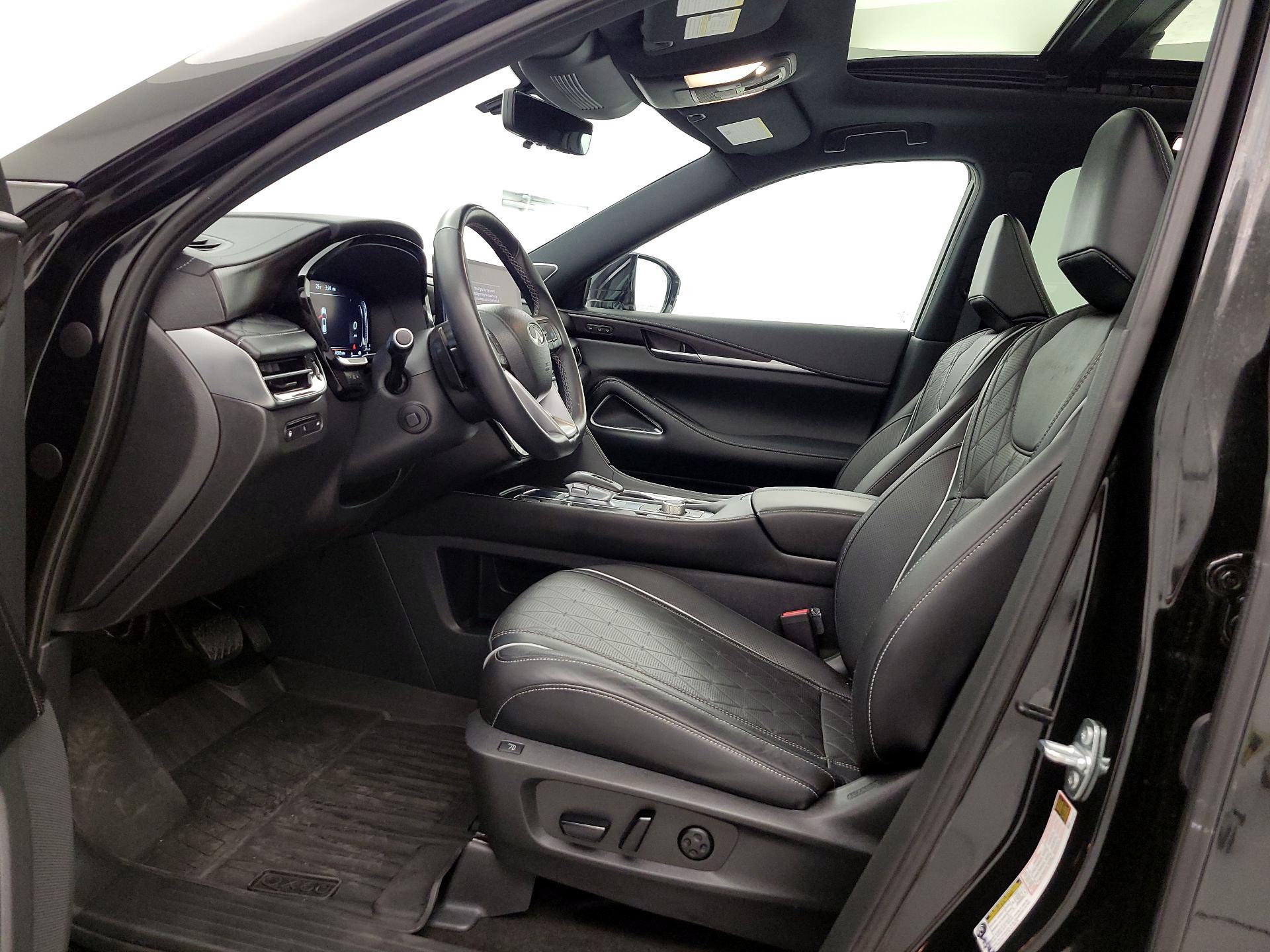 Thumbnail: 2023 INFINITI QX60 - 11