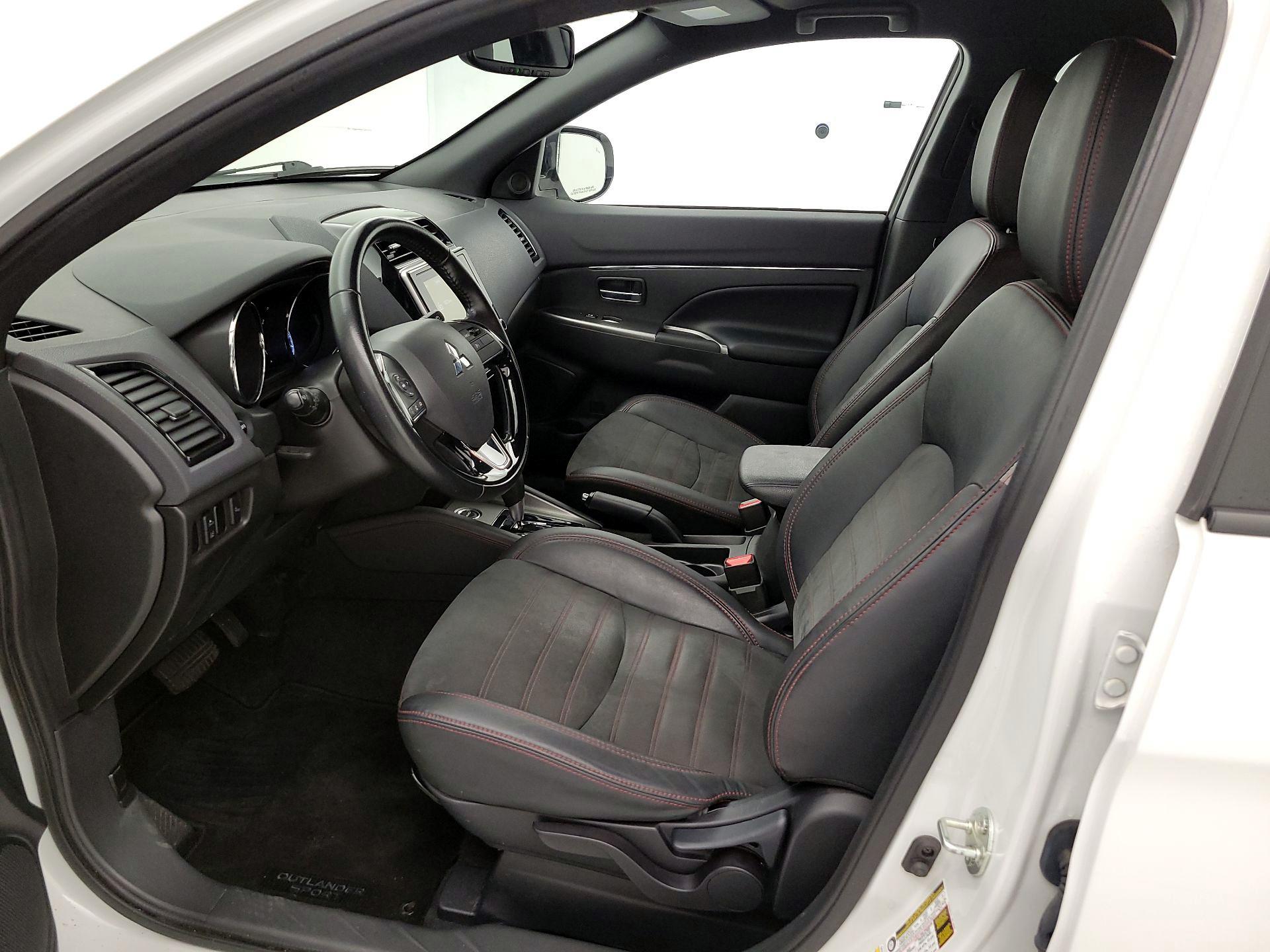 Thumbnail: 2021 Mitsubishi Outlander Sport - 11
