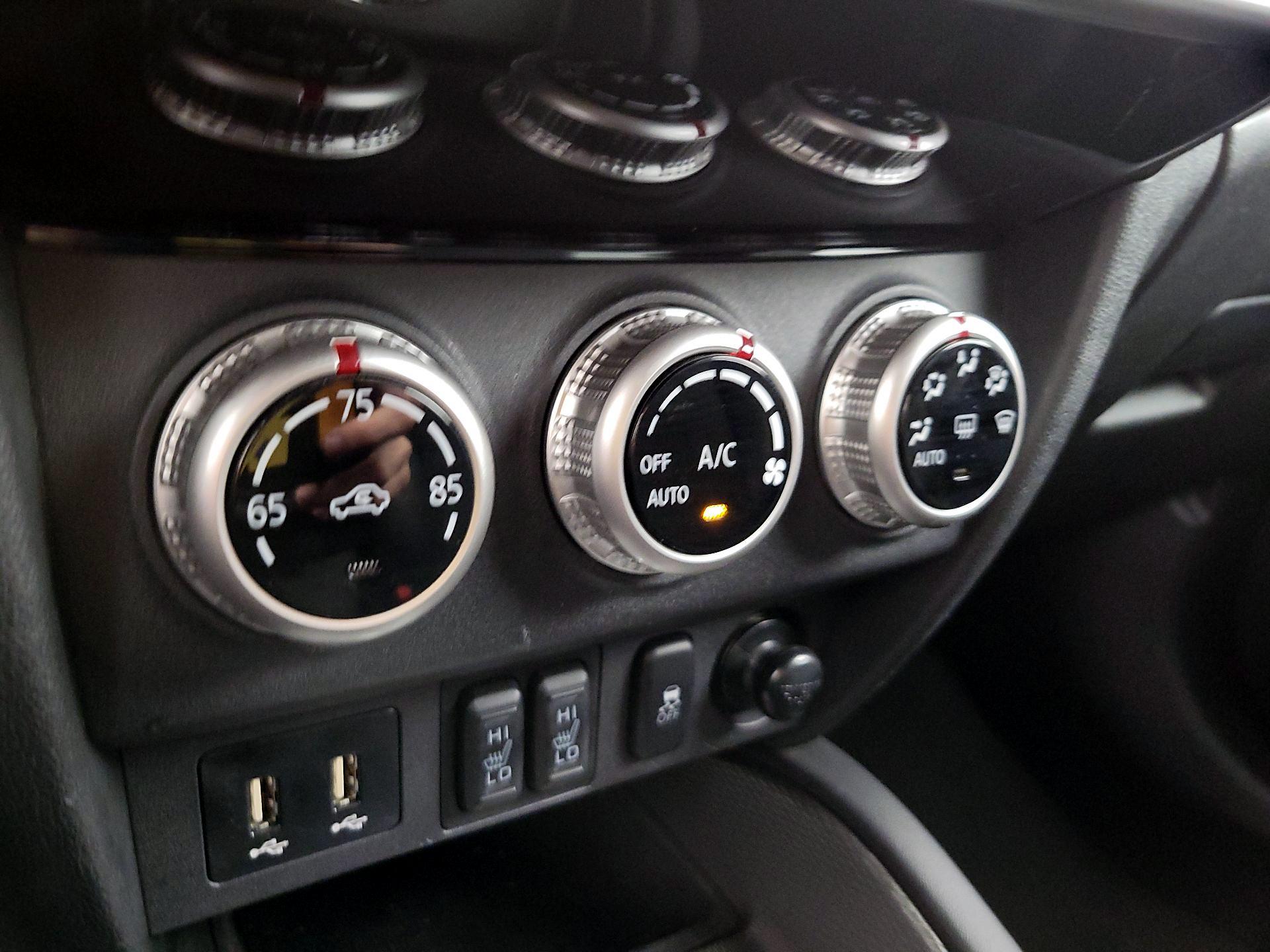 Thumbnail: 2021 Mitsubishi Outlander Sport - 16