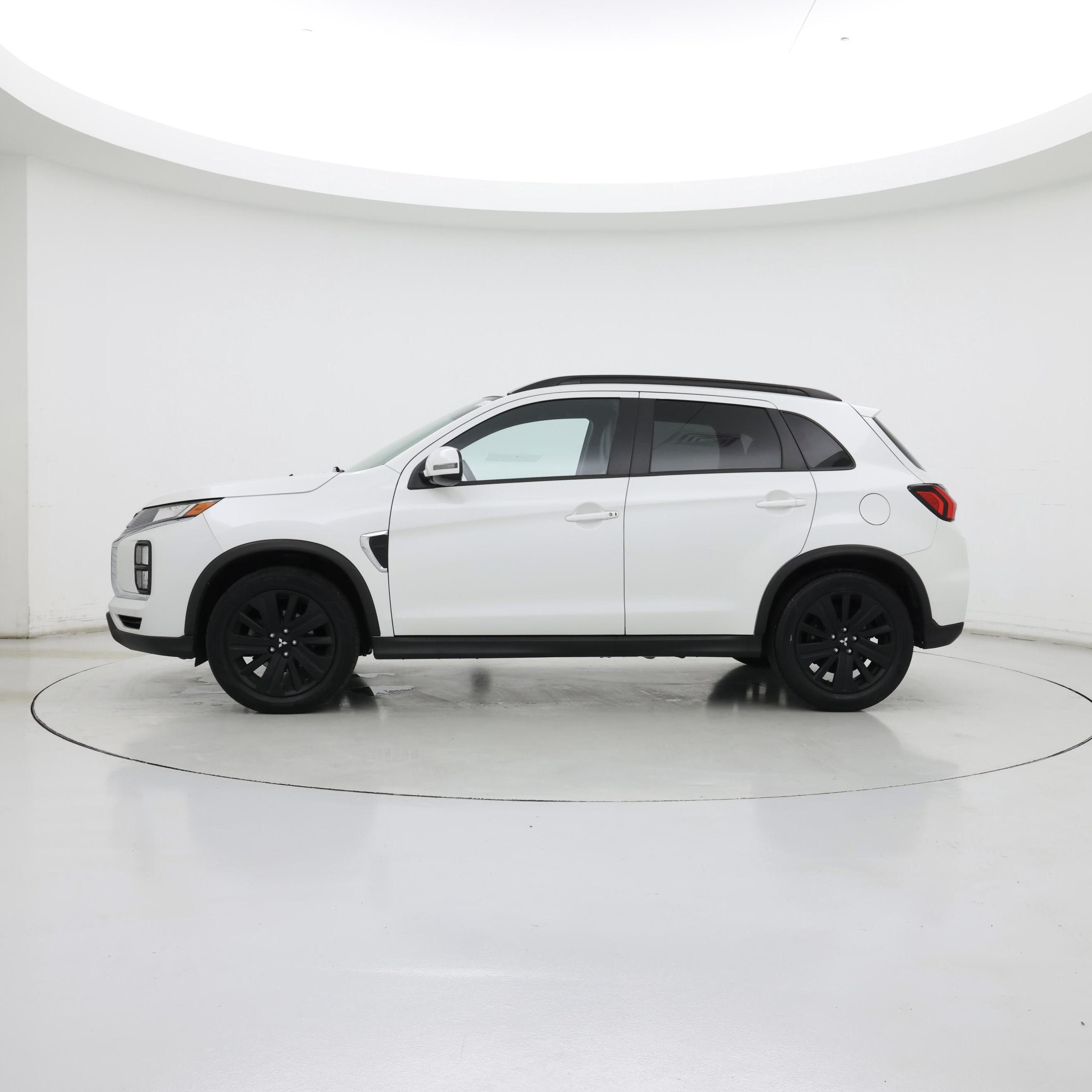 Thumbnail: 2021 Mitsubishi Outlander Sport - 3