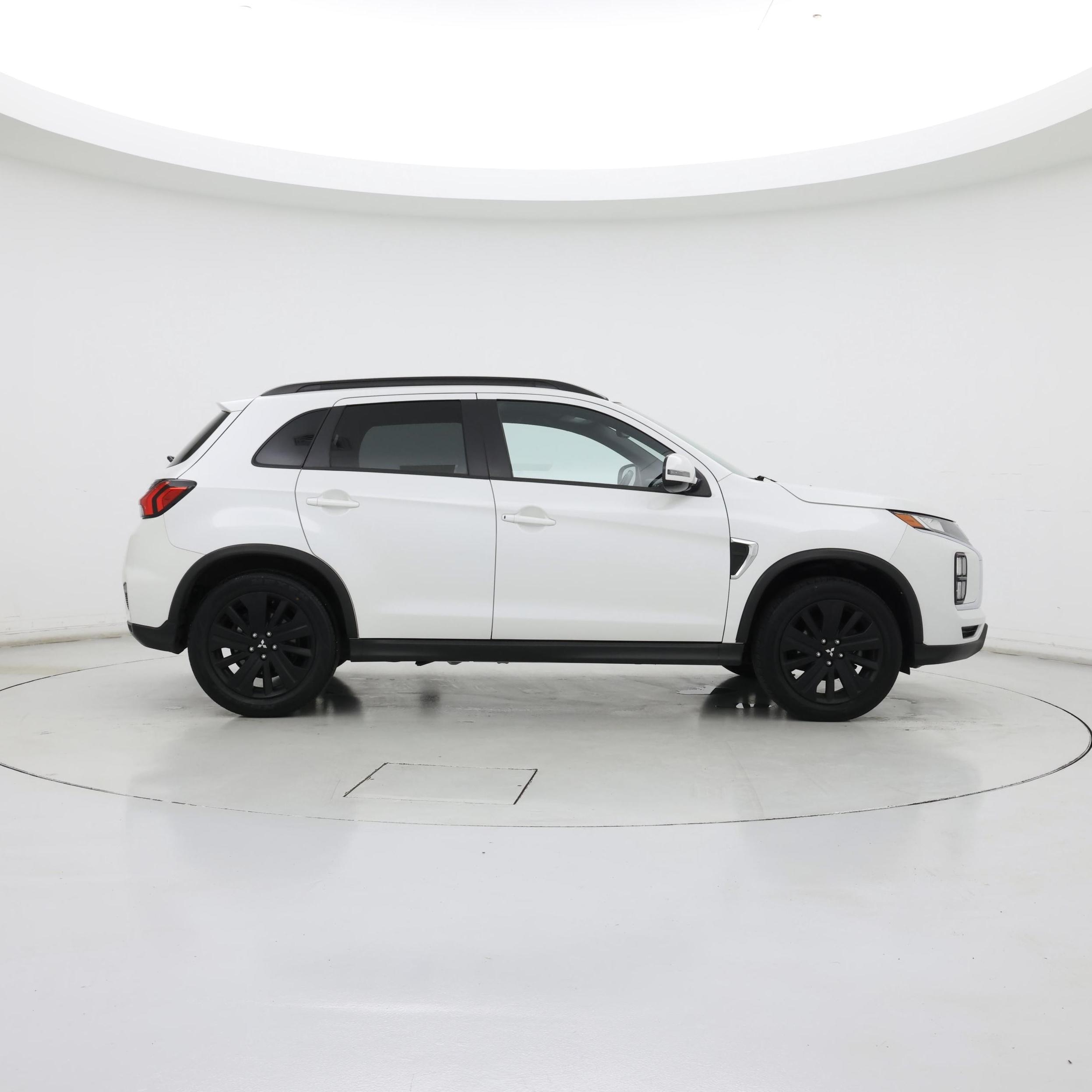 Thumbnail: 2021 Mitsubishi Outlander Sport - 7