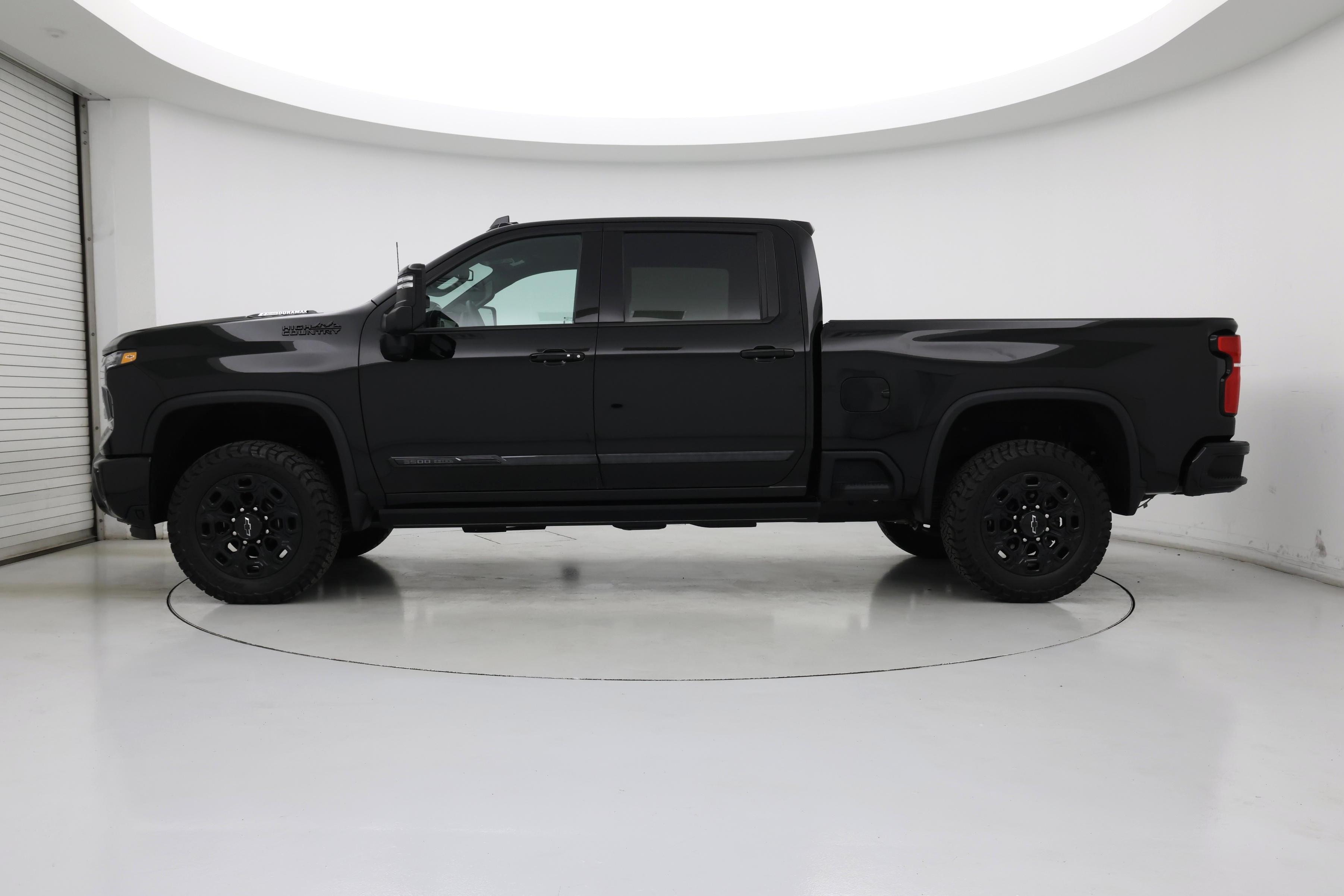 Thumbnail: 2024 Chevrolet Silverado 3500 - 3