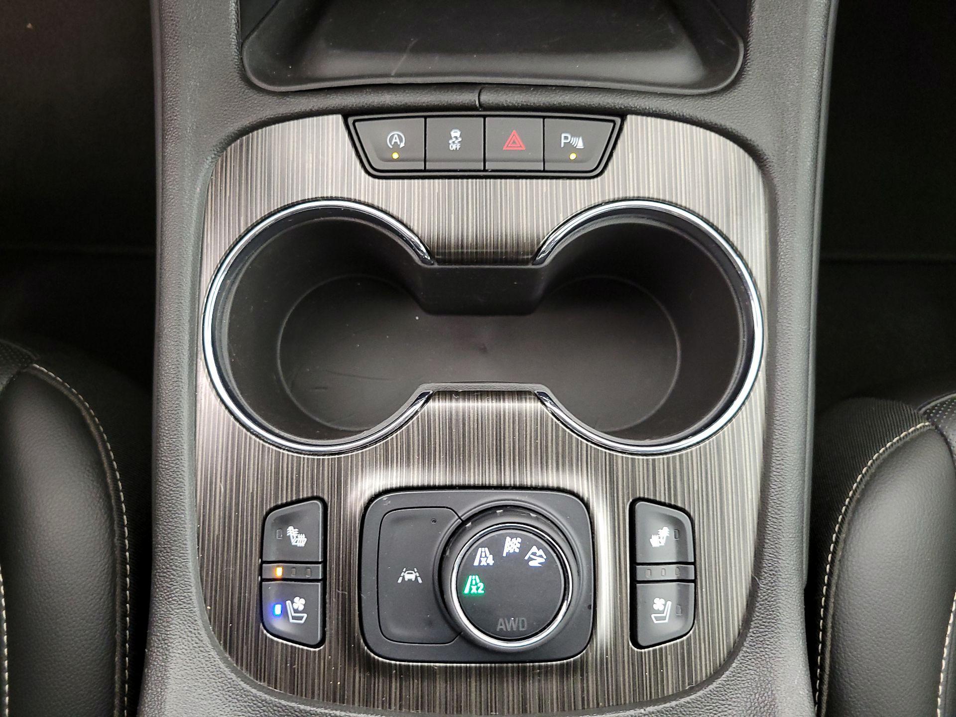 Thumbnail: 2023 GMC Acadia - 18