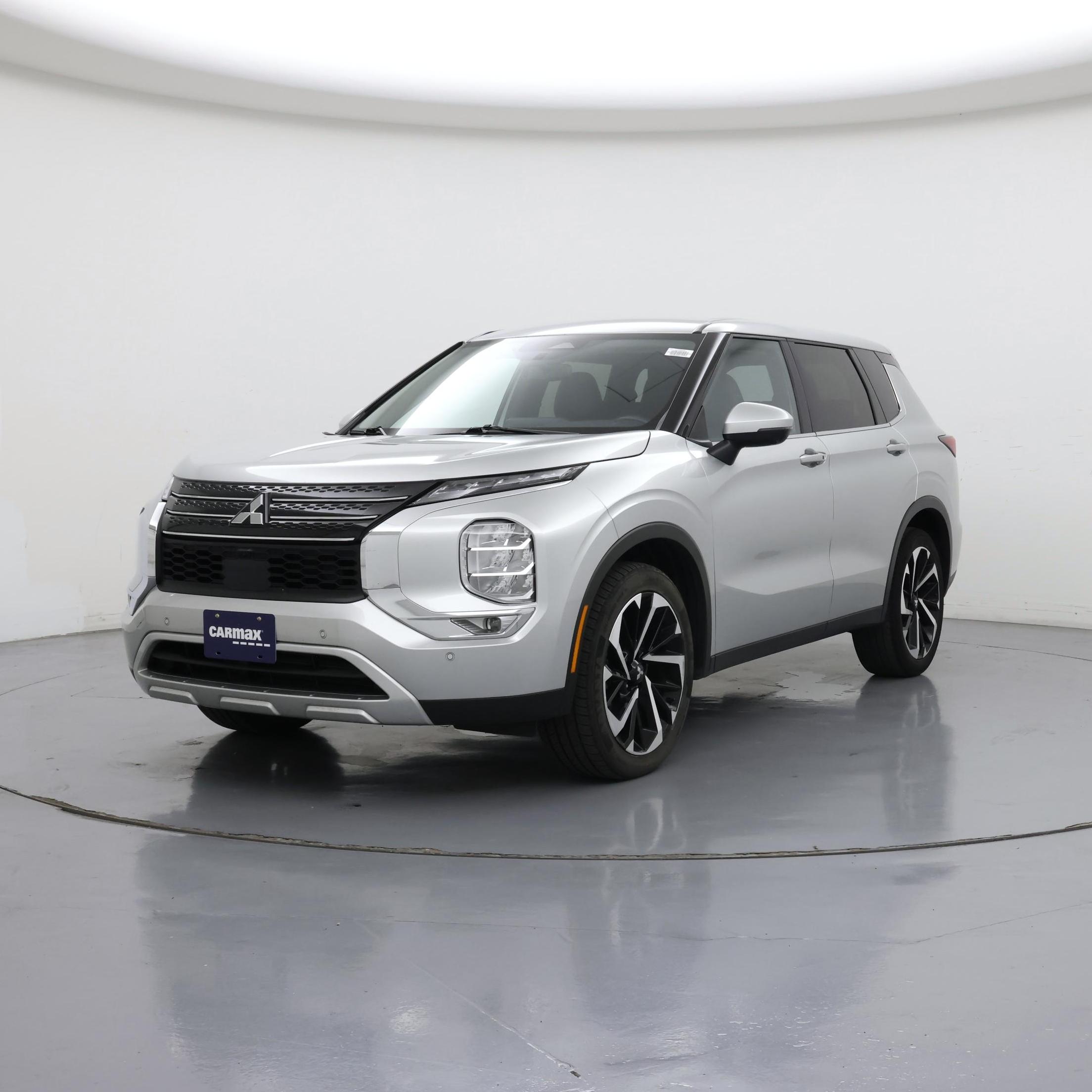 Thumbnail: 2024 Mitsubishi Outlander - 4