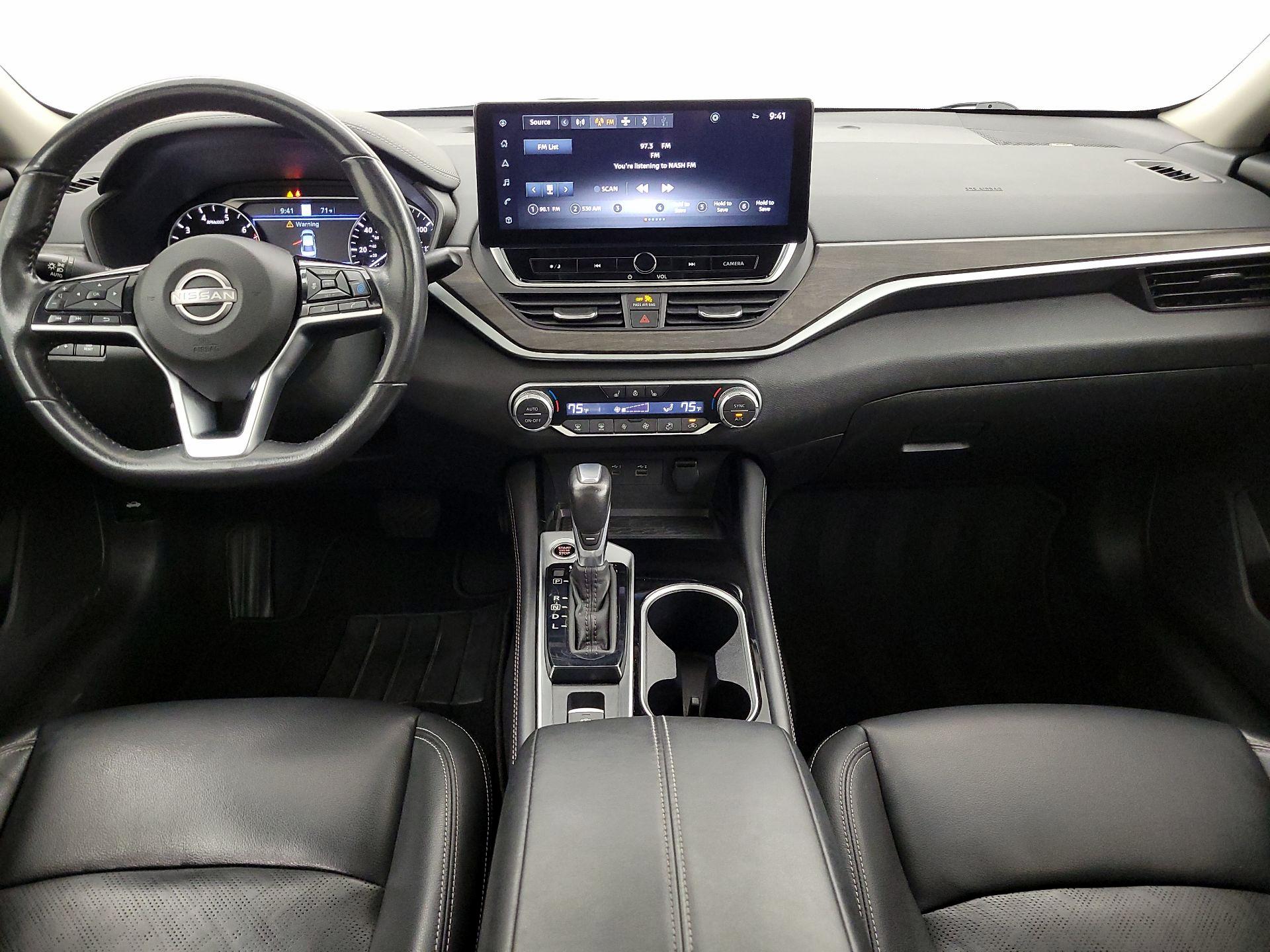 Thumbnail: 2023 Nissan Altima - 9