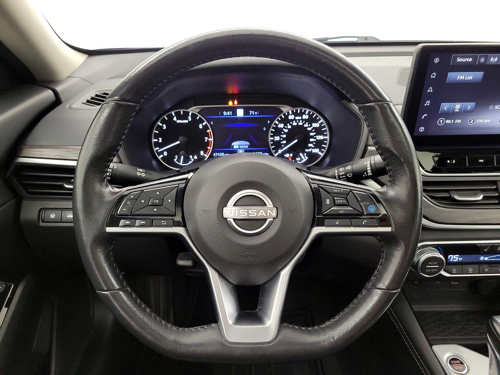 Thumbnail: 2023 Nissan Altima - 10
