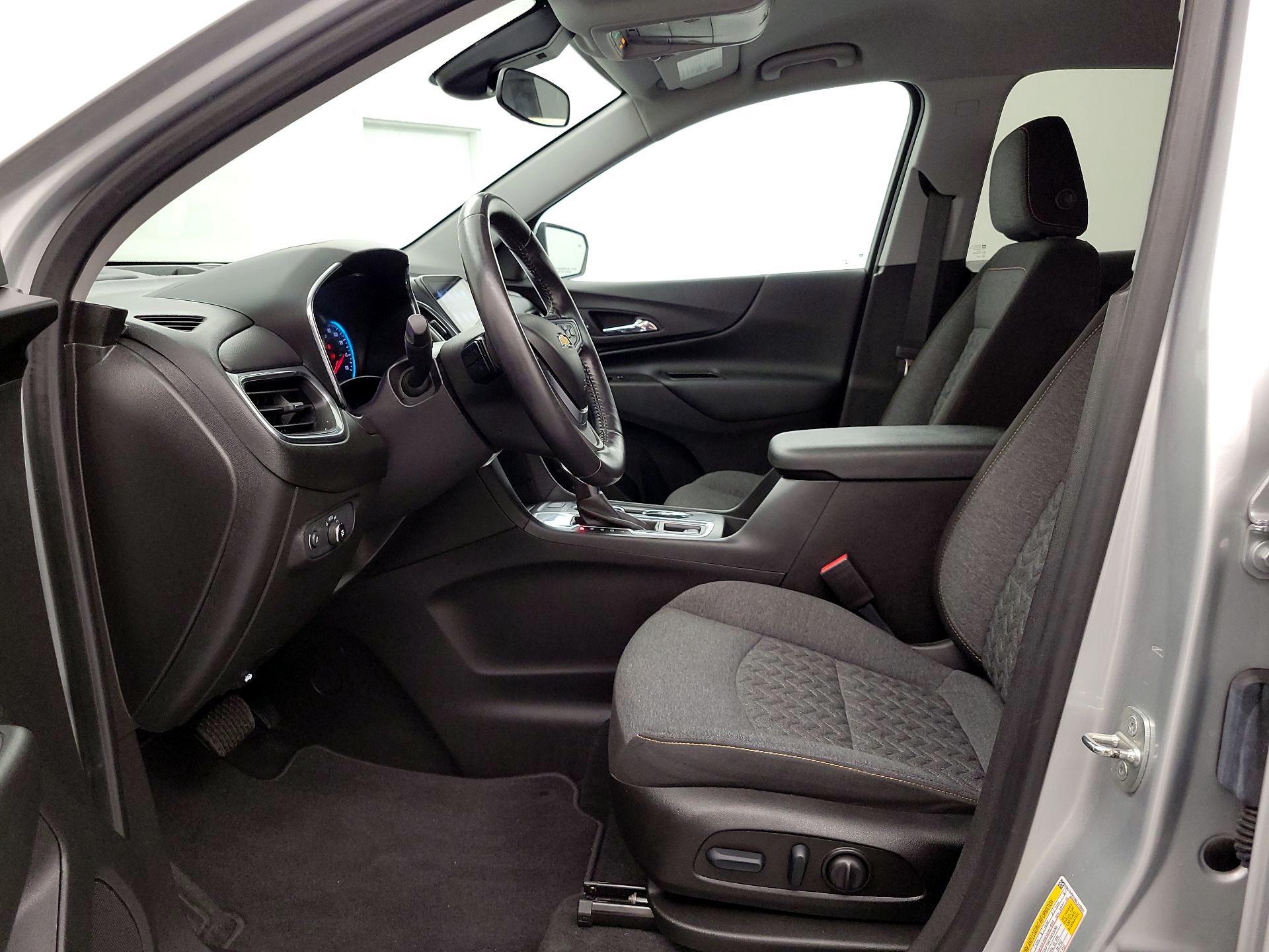Thumbnail: 2022 Chevrolet Equinox - 11
