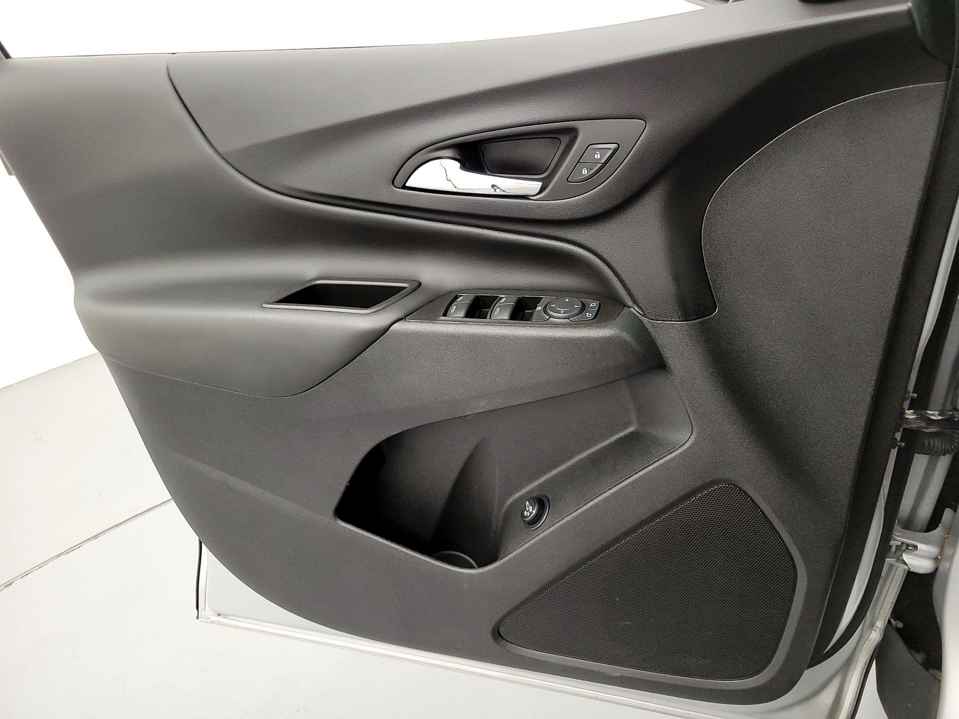 Thumbnail: 2022 Chevrolet Equinox - 12