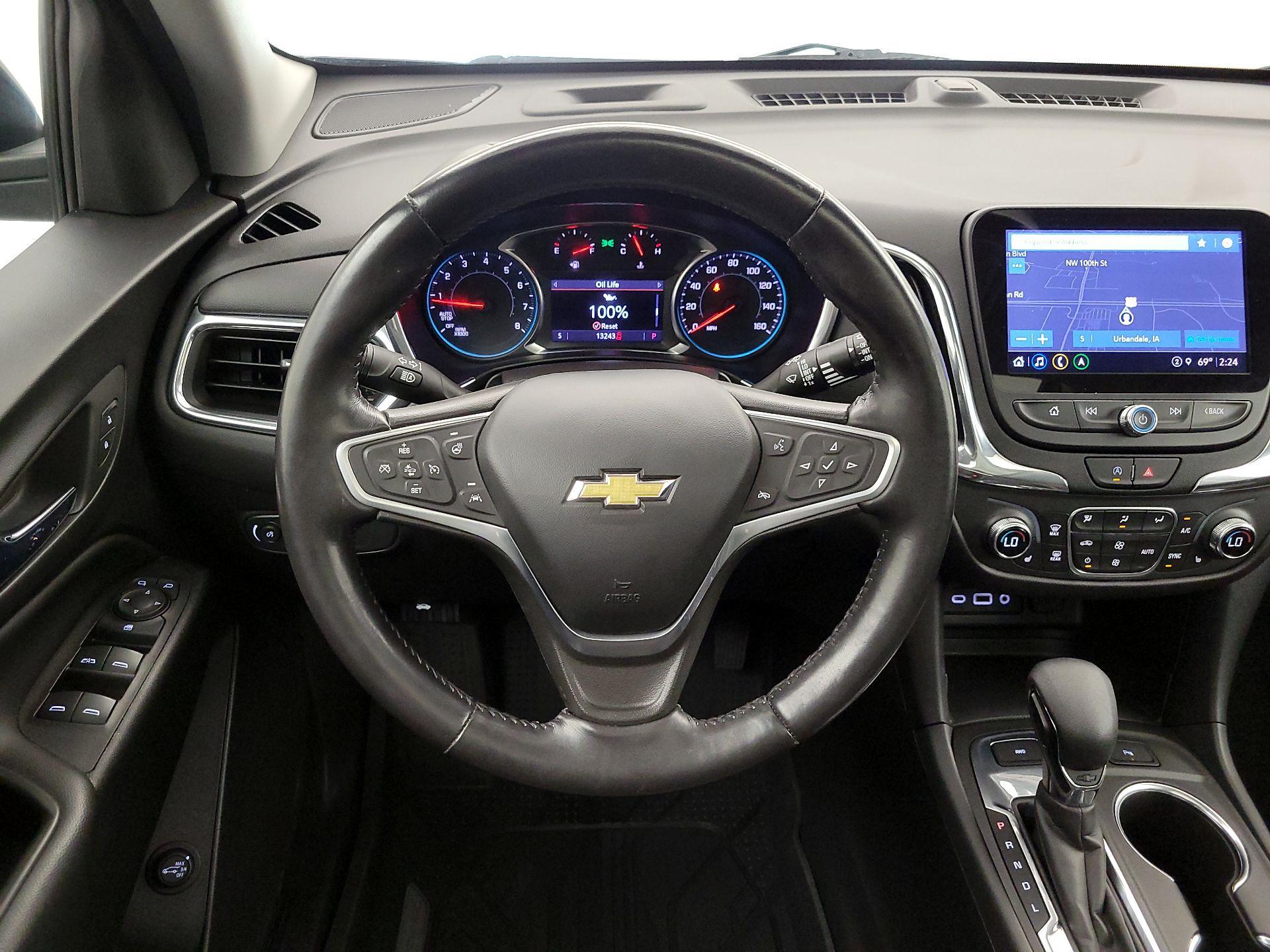 Thumbnail: 2022 Chevrolet Equinox - 10