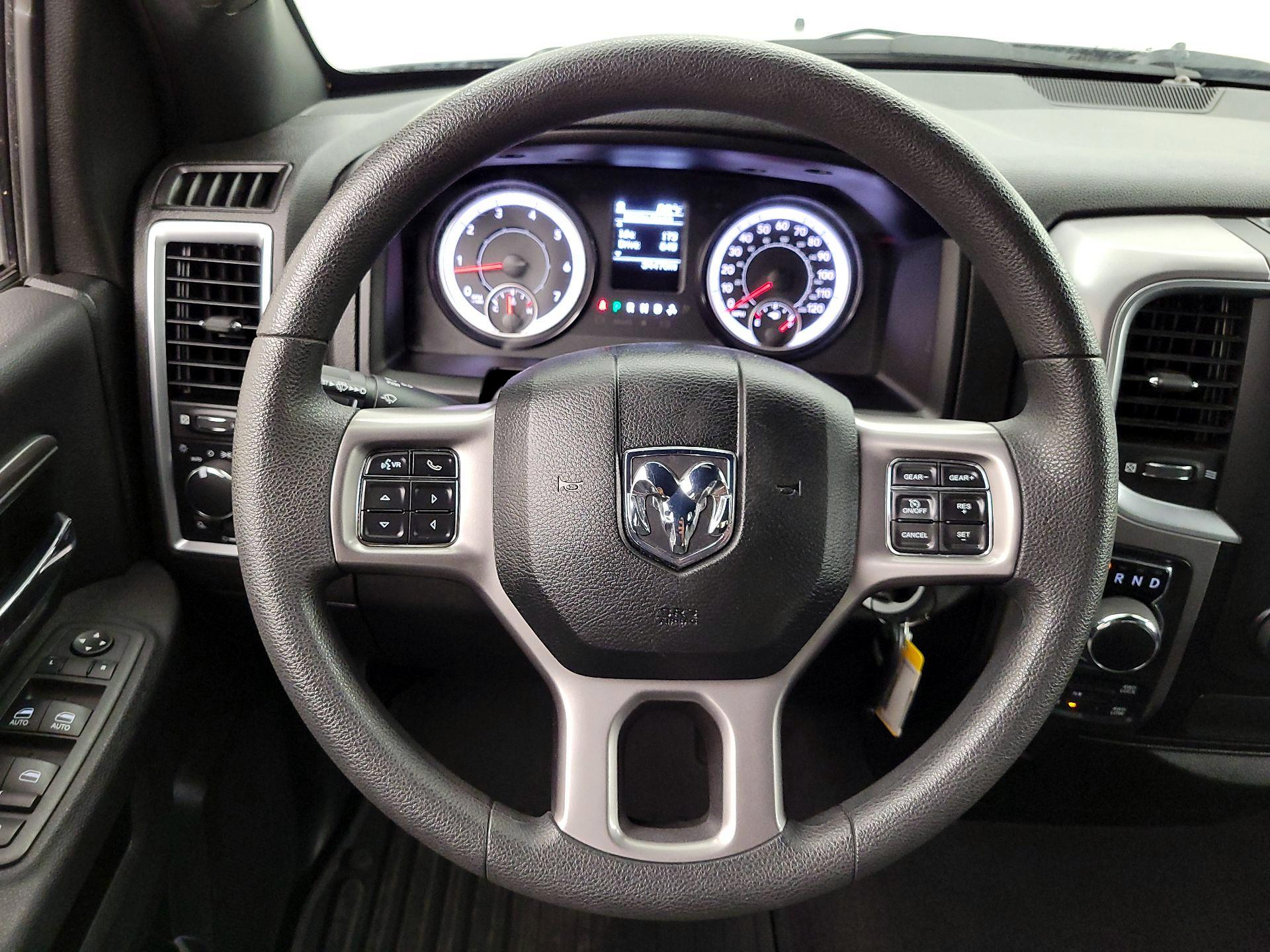 Thumbnail: 2022 RAM 1500 Classic - 10