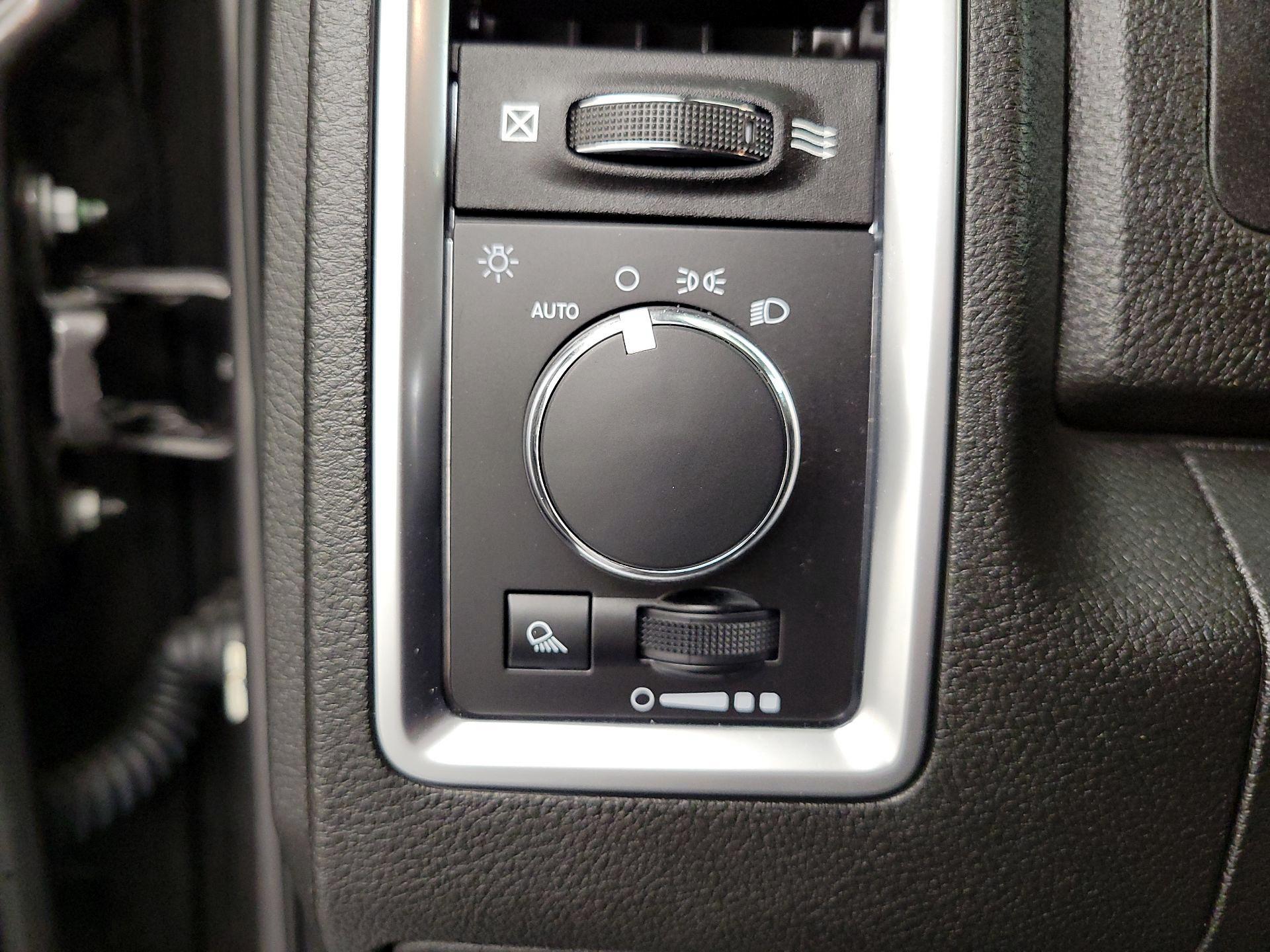 Thumbnail: 2022 RAM 1500 Classic - 13