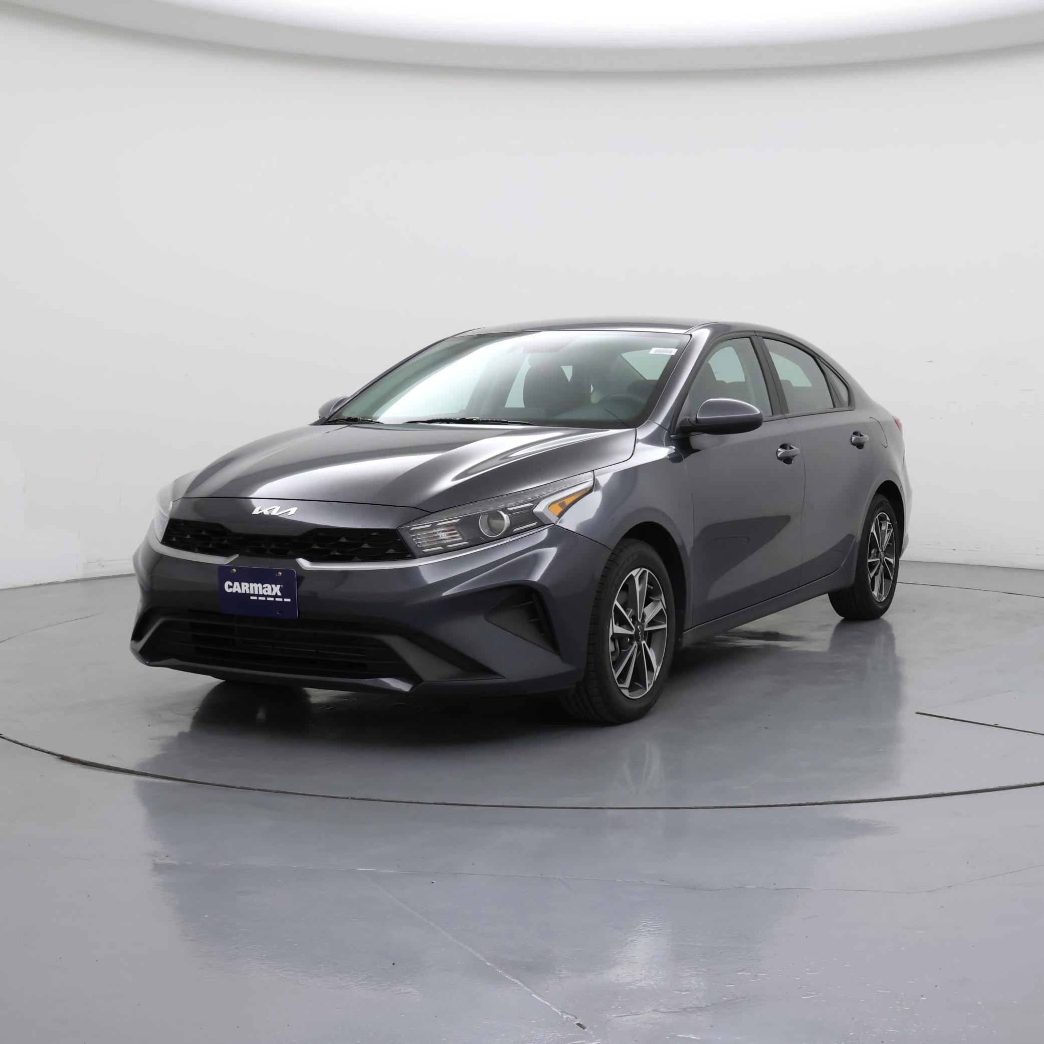 Thumbnail: 2024 Kia Forte - 4