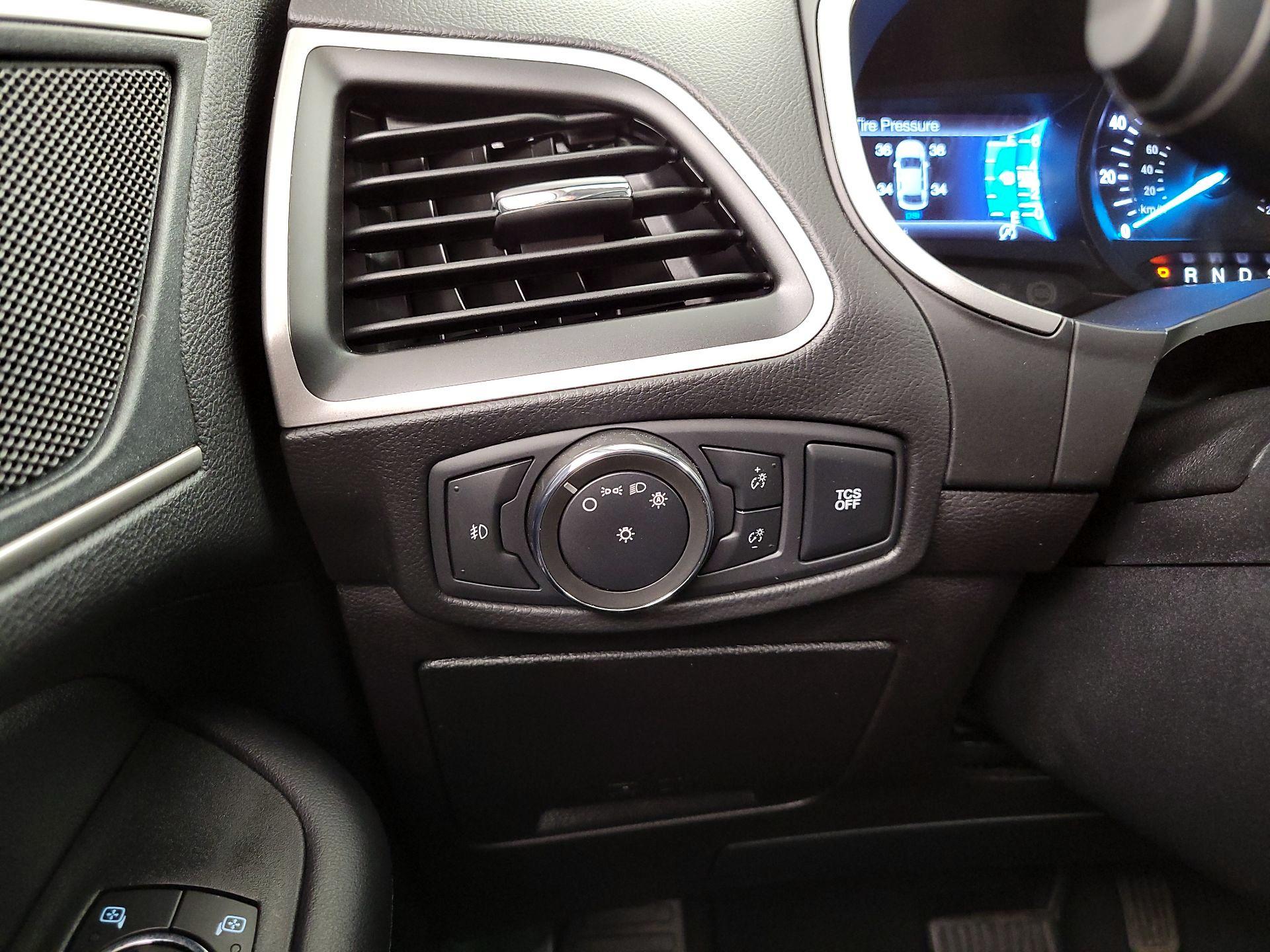 Thumbnail: 2021 Ford Edge - 13
