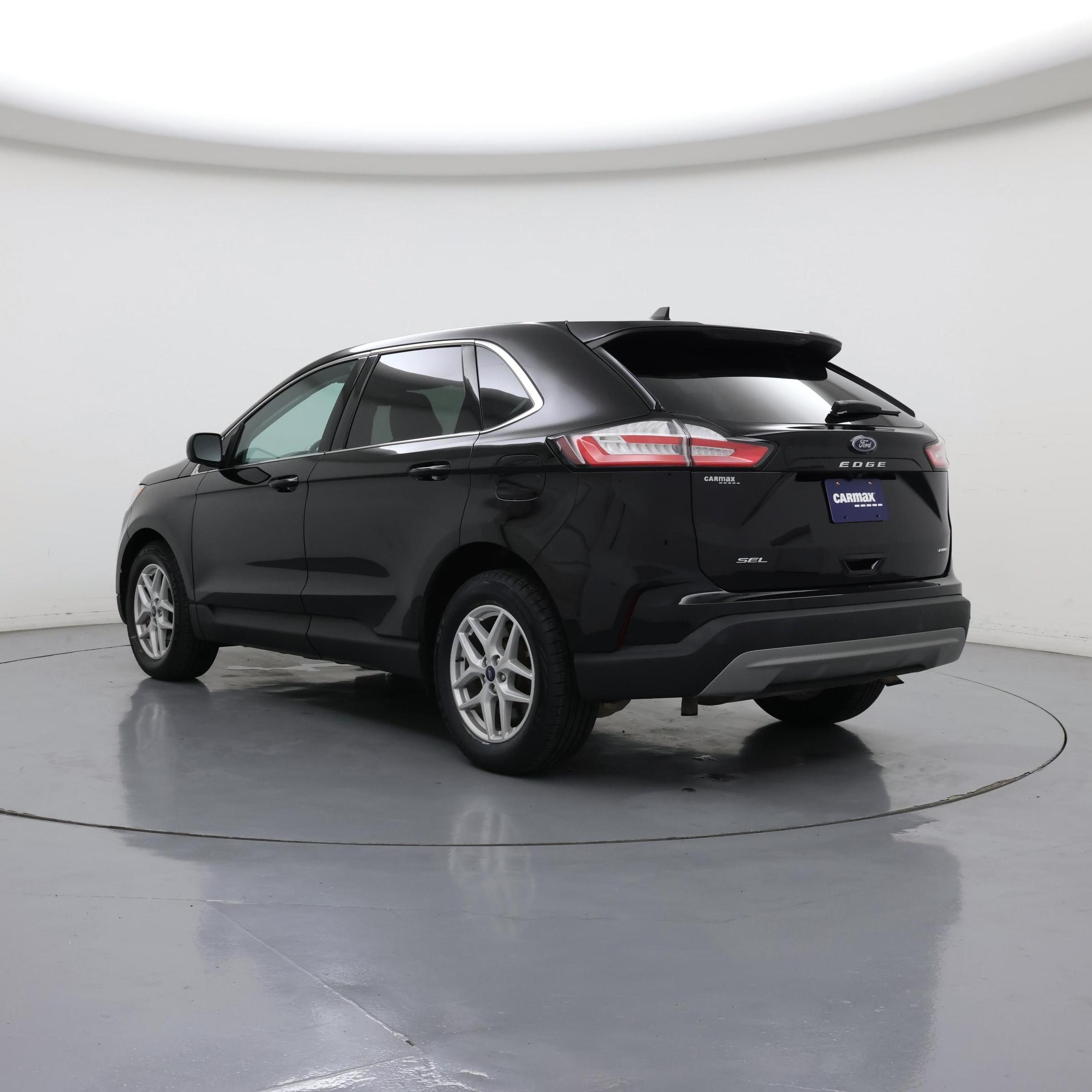 Thumbnail: 2021 Ford Edge - 2
